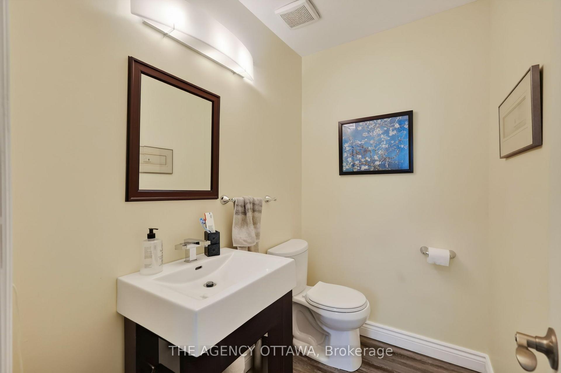 Photo 6 of 1775 Stonehenge Crescent, Ottawa, Pineview — HOMEH