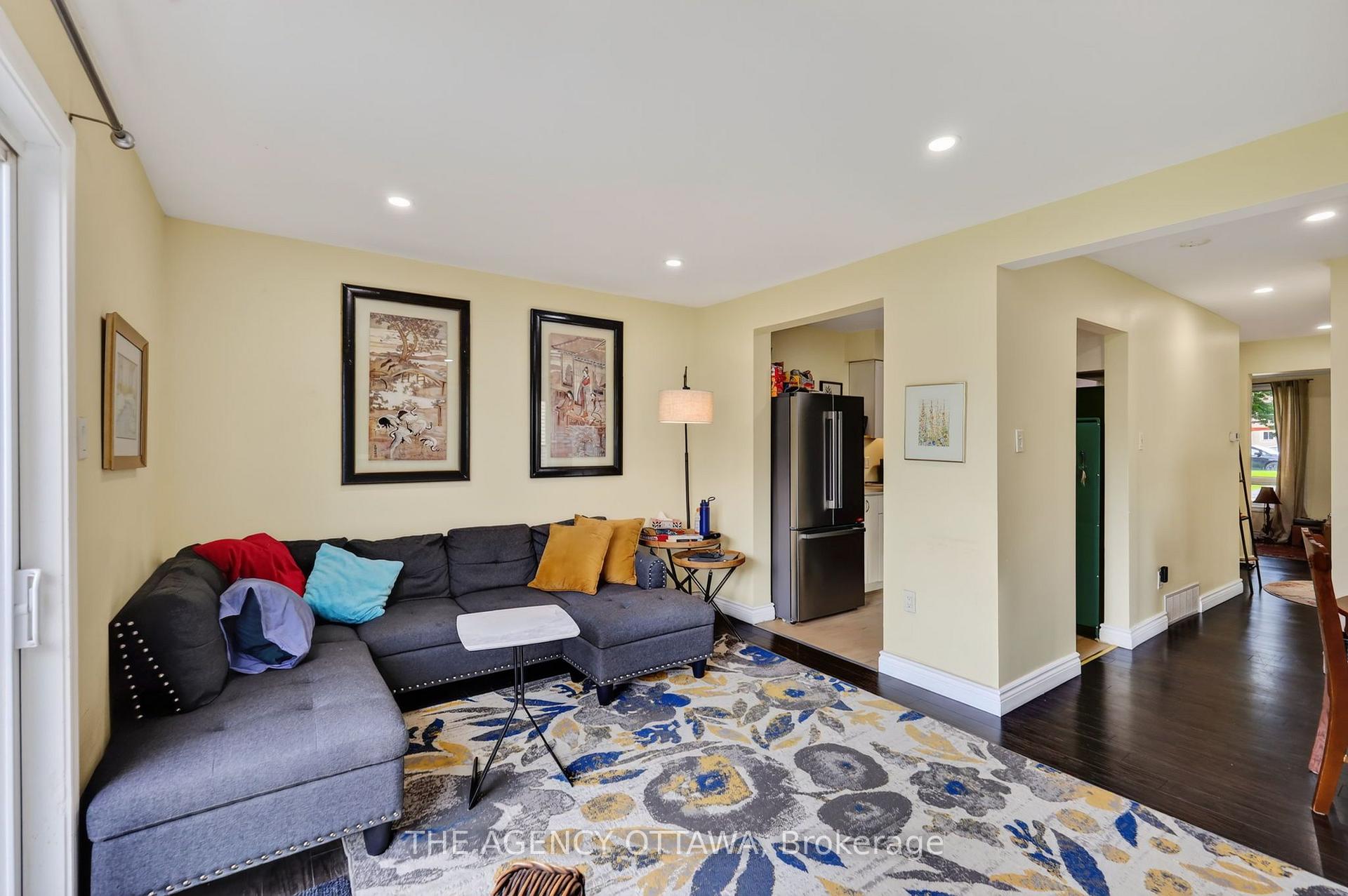 Photo 14 of 1775 Stonehenge Crescent, Ottawa, Pineview — HOMEH