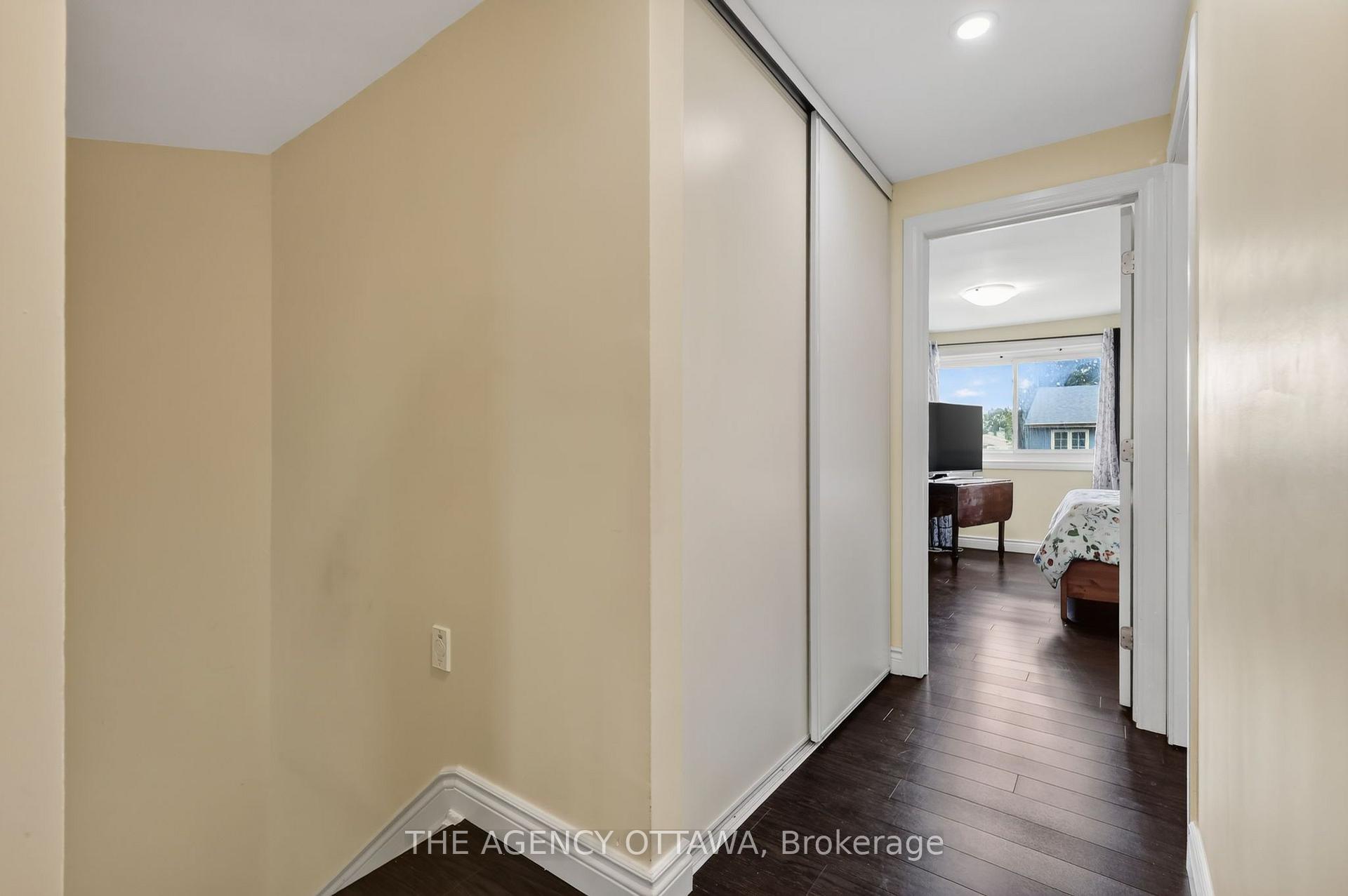 Photo 21 of 1775 Stonehenge Crescent, Ottawa, Pineview — HOMEH