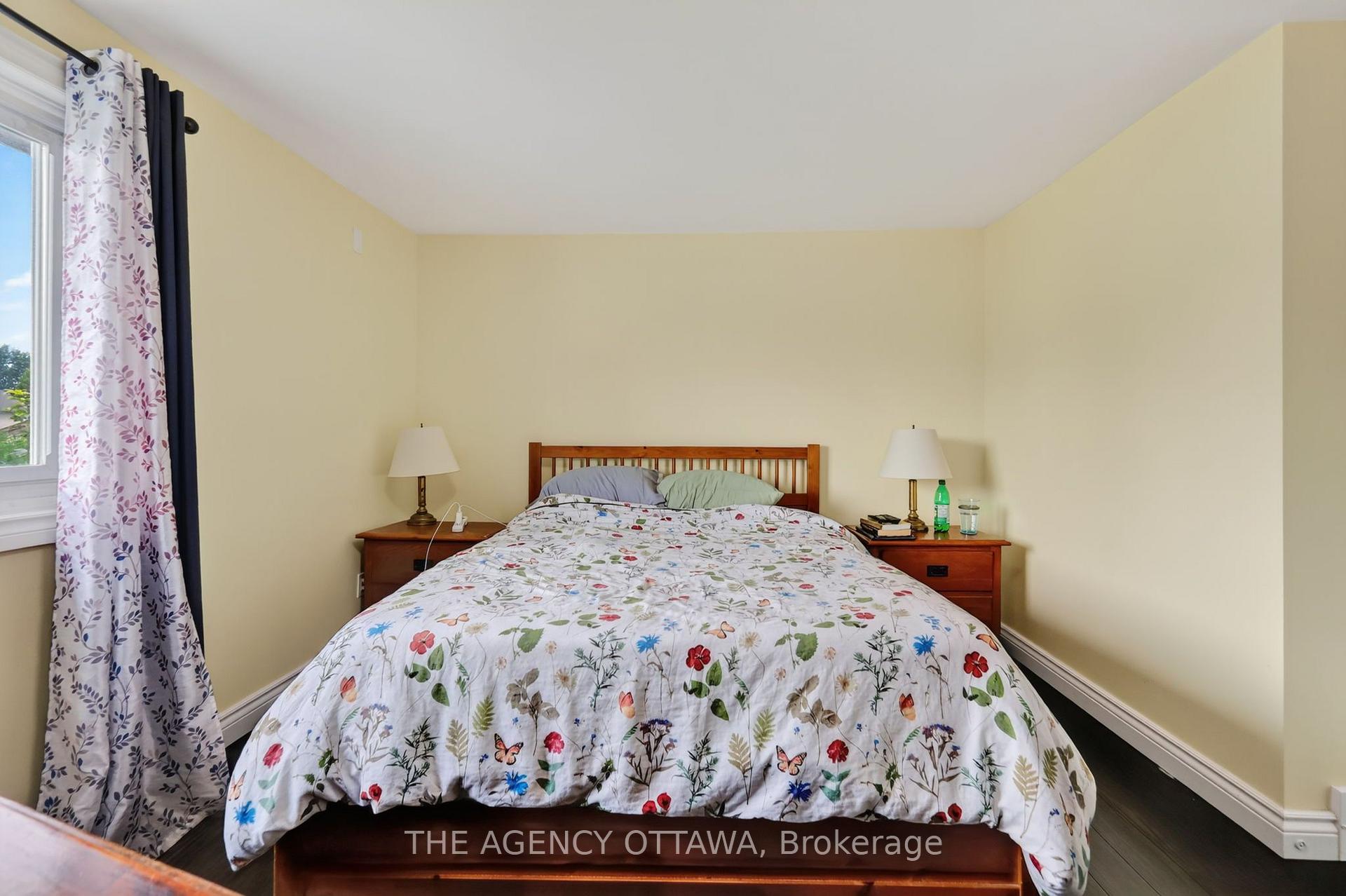 Photo 23 of 1775 Stonehenge Crescent, Ottawa, Pineview — HOMEH