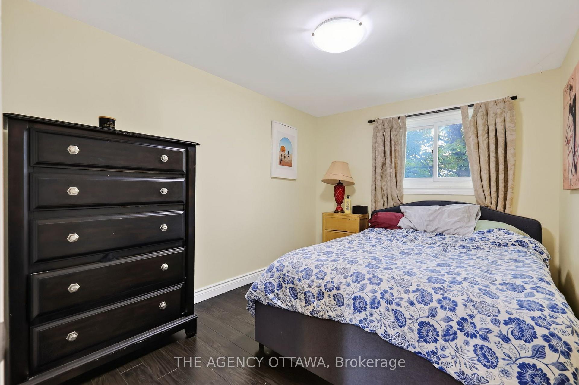 Photo 26 of 1775 Stonehenge Crescent, Ottawa, Pineview — HOMEH