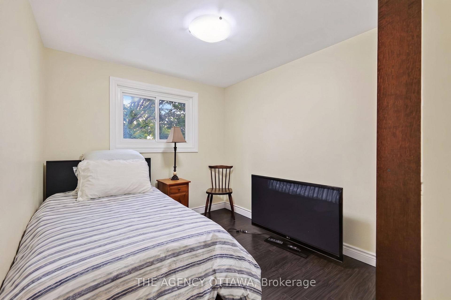 Photo 28 of 1775 Stonehenge Crescent, Ottawa, Pineview — HOMEH
