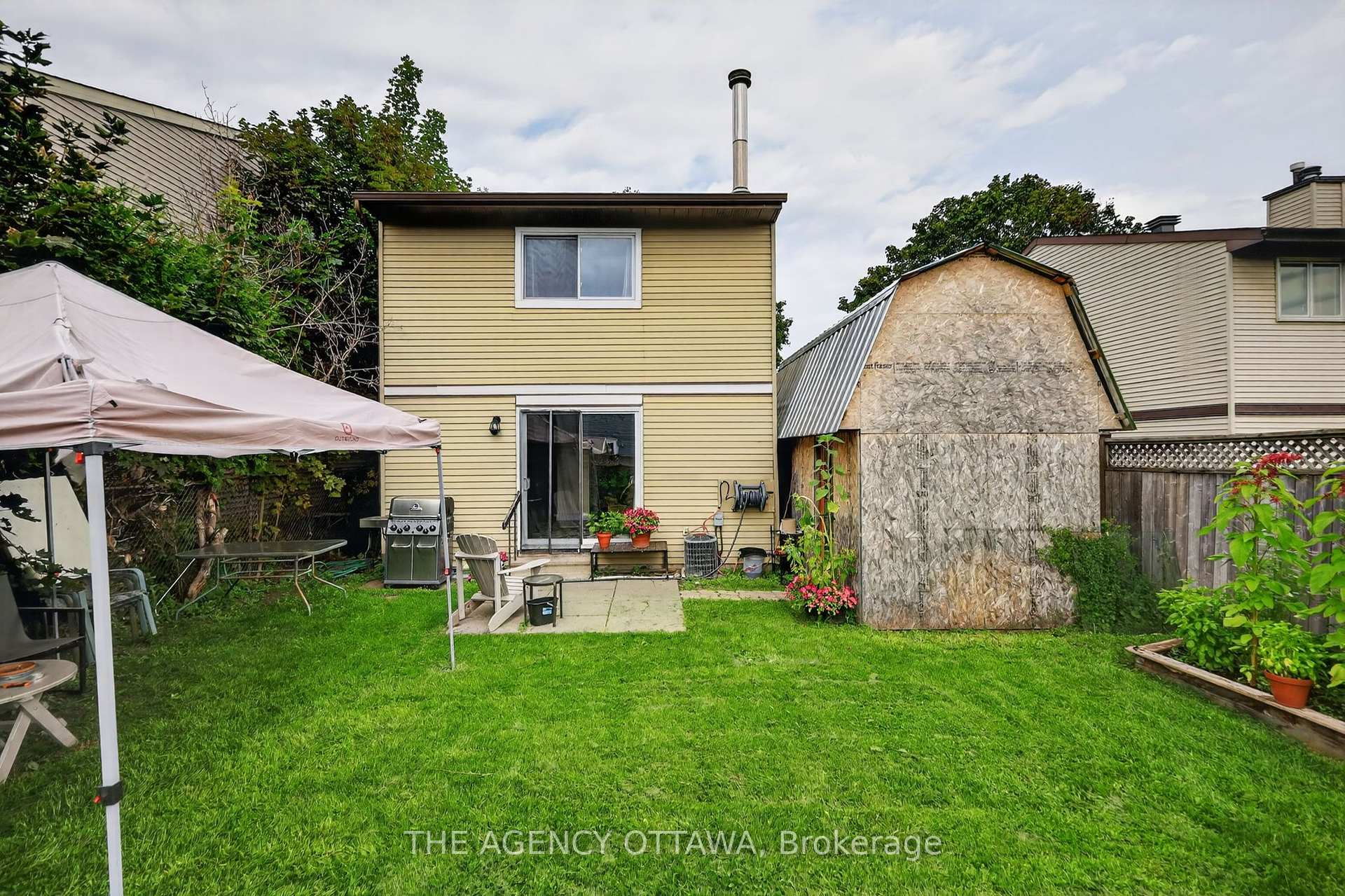 Photo 33 of 1775 Stonehenge Crescent, Ottawa, Pineview — HOMEH