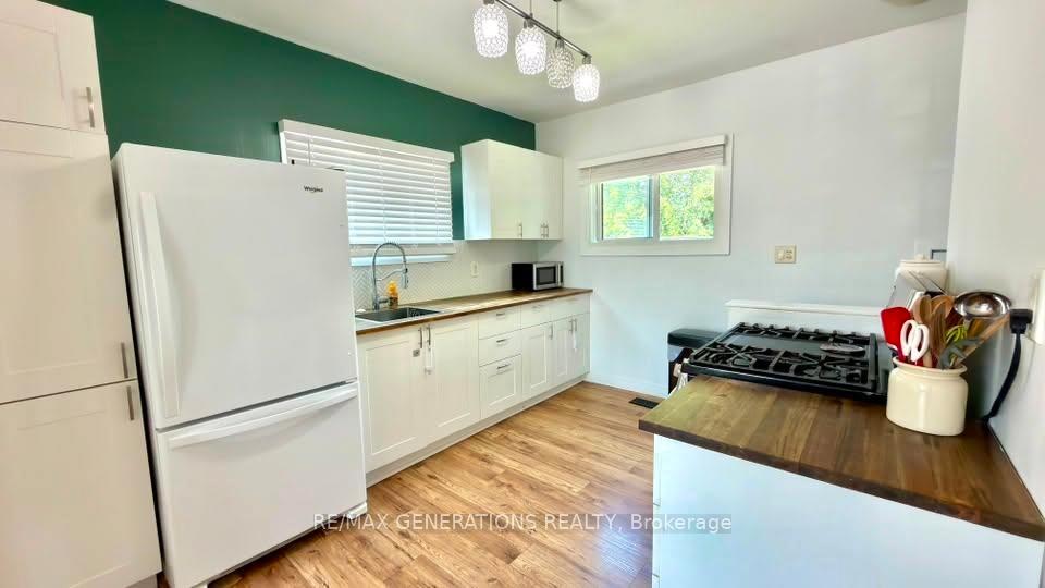 Photo 7 of 454 Algoma Street N, Thunder Bay, Shuniah — HOMEH