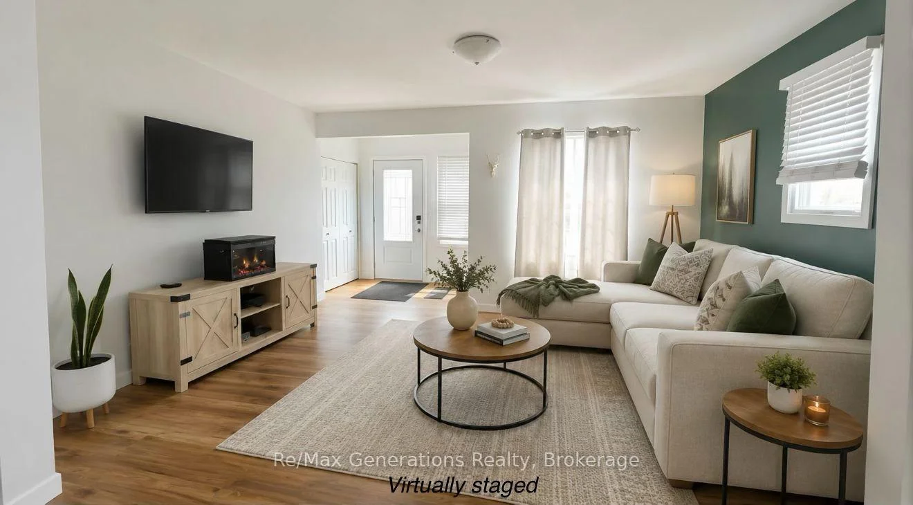Photo 3 of 454 Algoma Street N, Thunder Bay, Shuniah — HOMEH