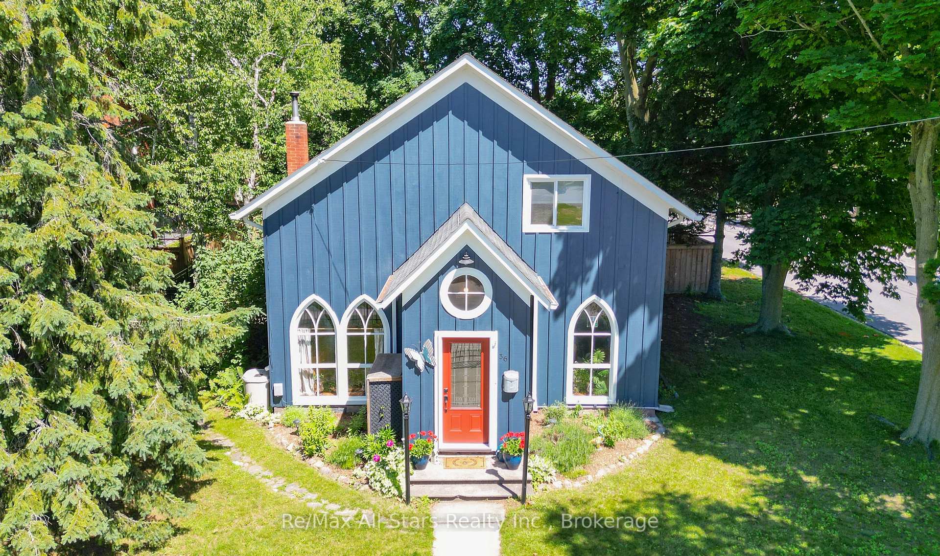 Photo 2 of 36 Emily Street E, Clarington, Newcastle — HOMEH
