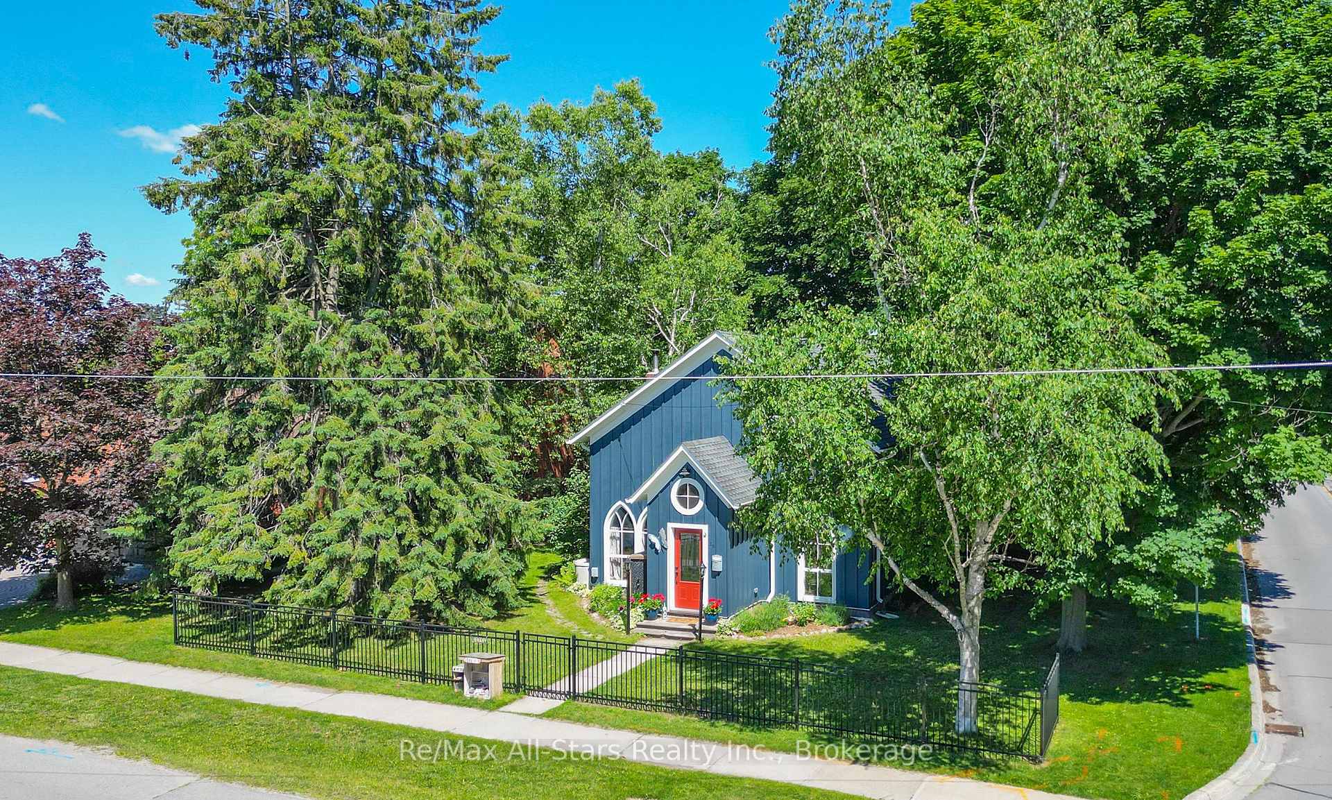 Photo 3 of 36 Emily Street E, Clarington, Newcastle — HOMEH