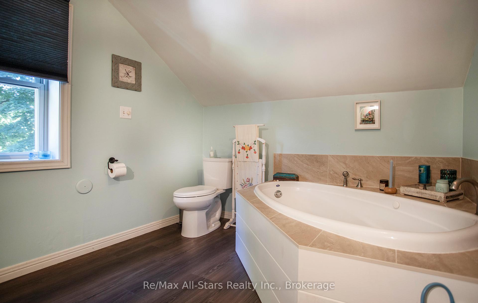 Photo 32 of 36 Emily Street E, Clarington, Newcastle — HOMEH