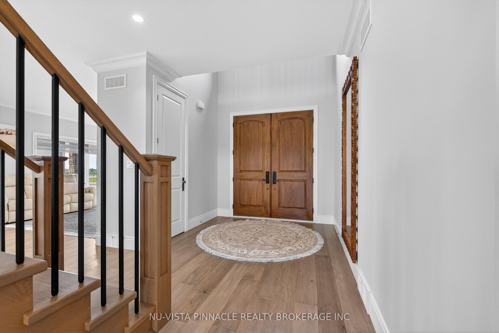 Photo 5 of 9507 Charlton Drive, Middlesex Centre, Rural Middlesex Centre — HOMEH
