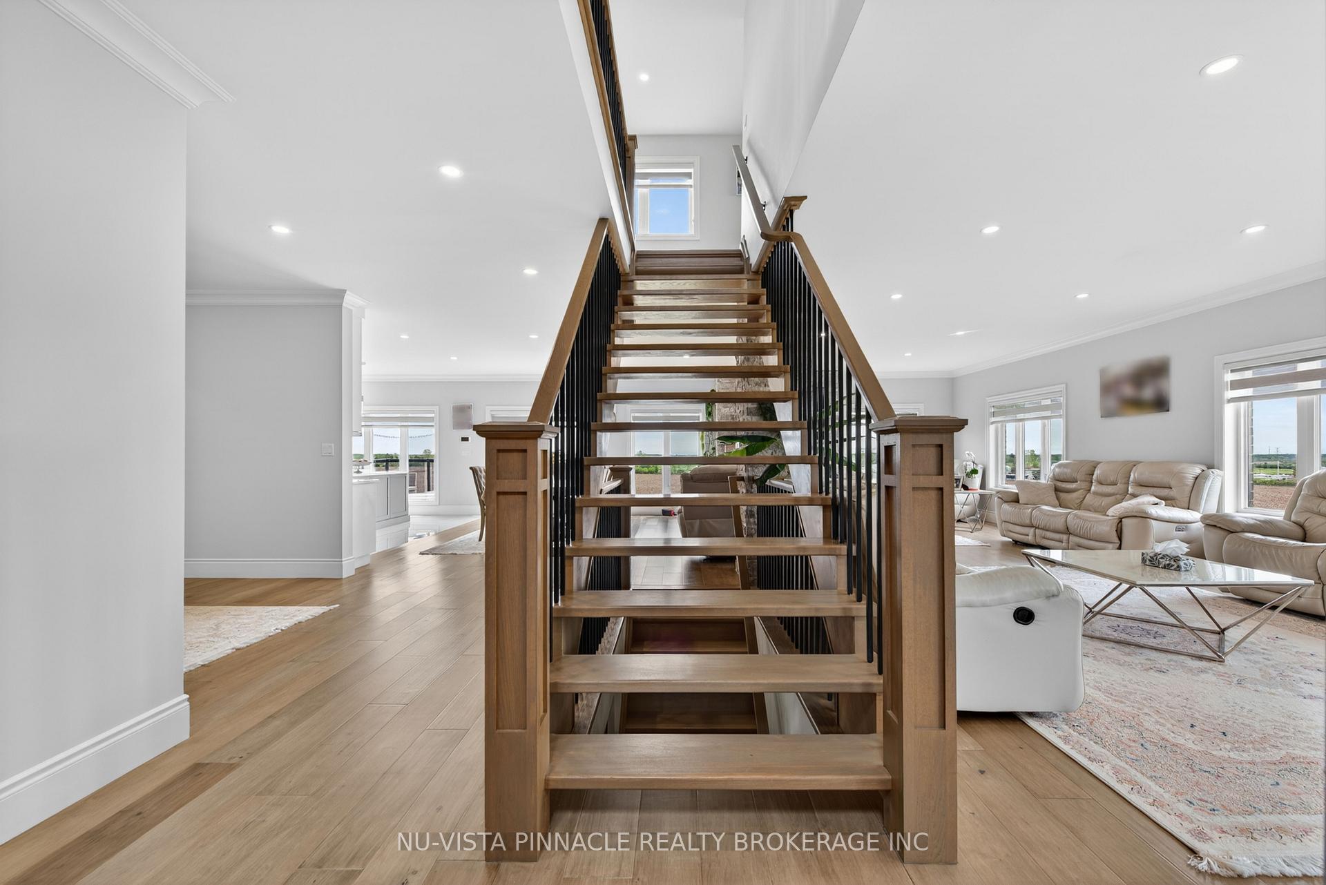 Photo 14 of 9507 Charlton Drive, Middlesex Centre, Rural Middlesex Centre — HOMEH