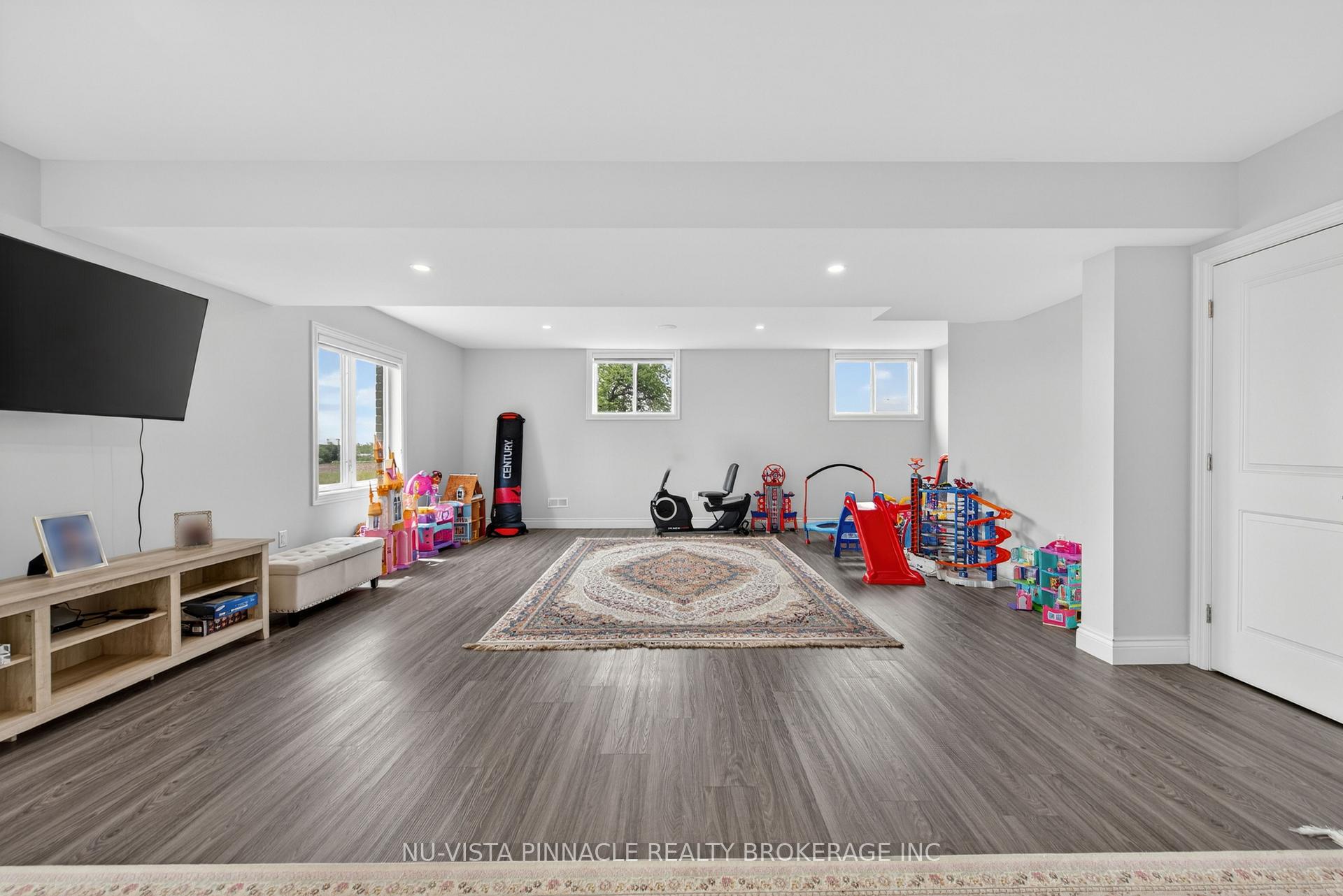 Photo 36 of 9507 Charlton Drive, Middlesex Centre, Rural Middlesex Centre — HOMEH