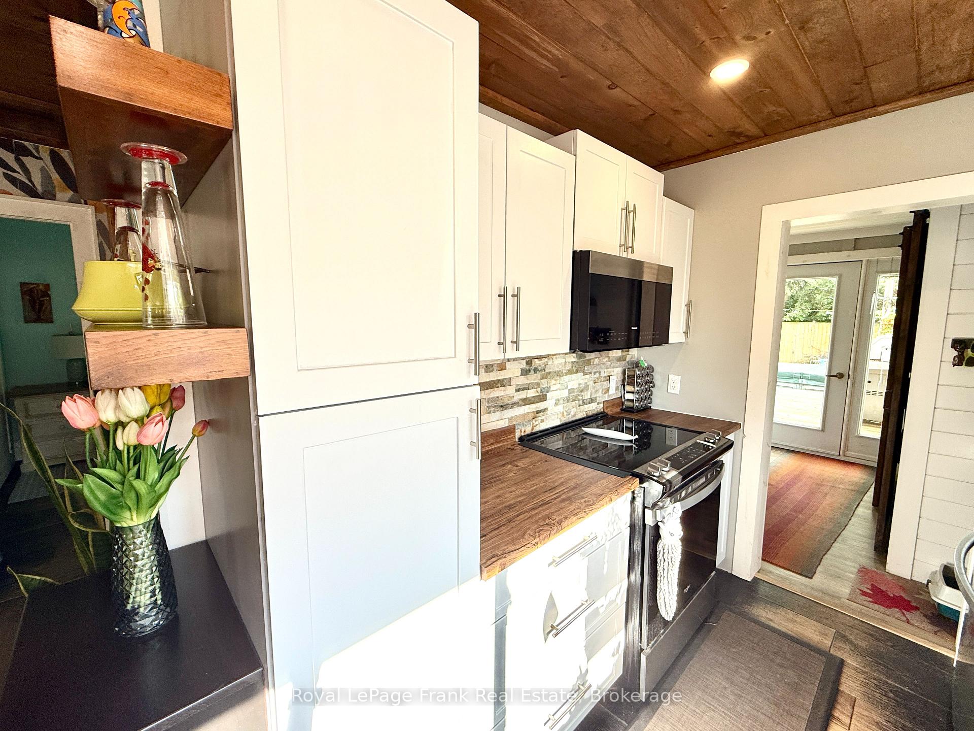 Photo 11 of 235 Kingswood Drive, Gravenhurst, Muskoka (S) — HOMEH