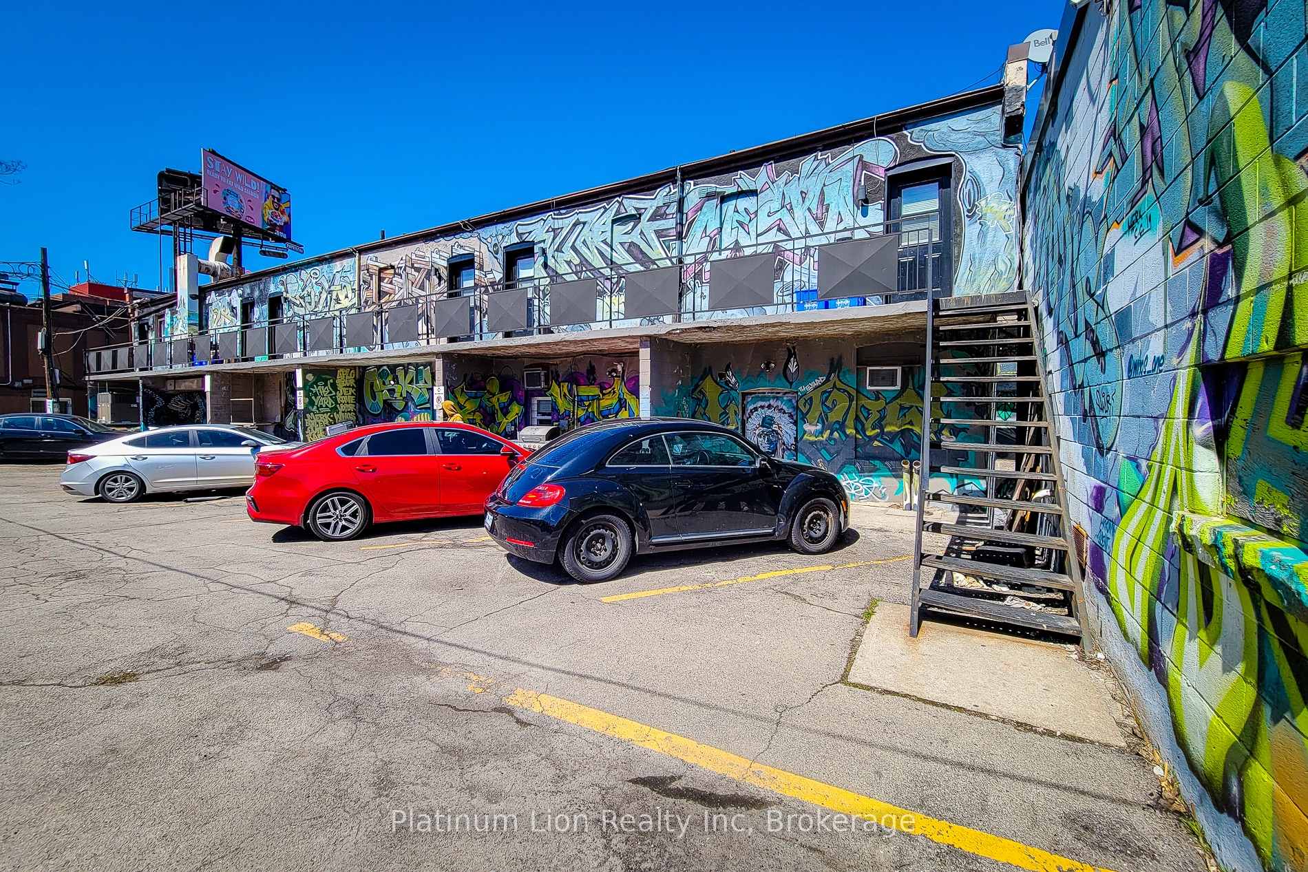Photo 3 of Unit A, 304 Barton Street, Hamilton, Landsdale — HOMEH