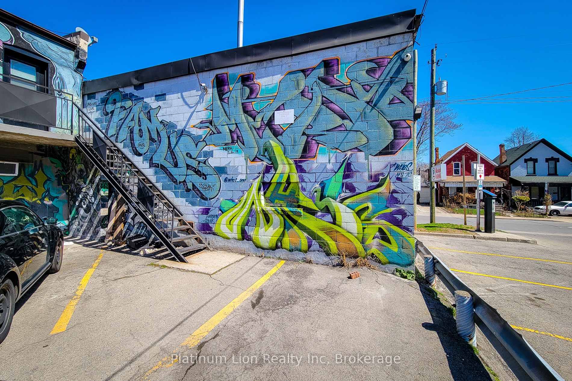 Photo 4 of Unit A, 304 Barton Street, Hamilton, Landsdale — HOMEH