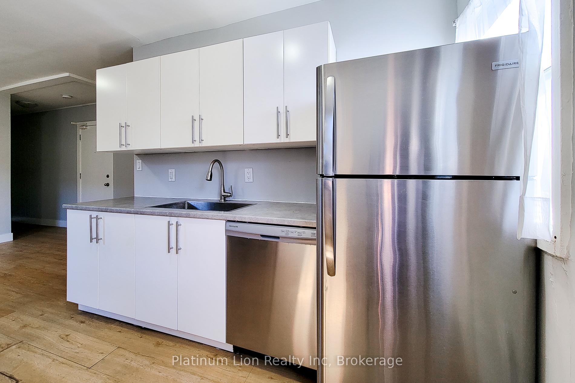 Photo 7 of Unit A, 304 Barton Street, Hamilton, Landsdale — HOMEH