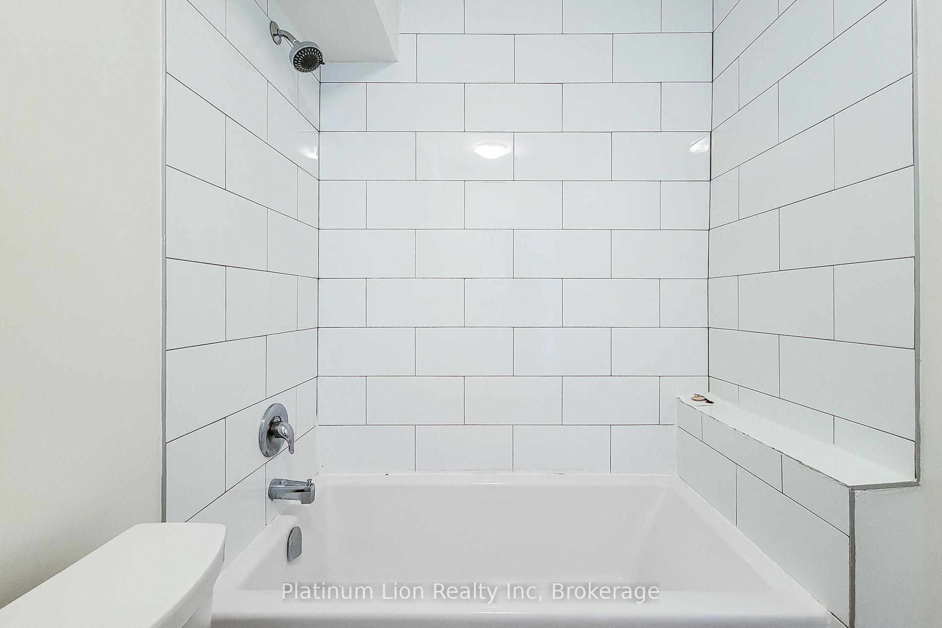 Photo 16 of Unit A, 304 Barton Street, Hamilton, Landsdale — HOMEH