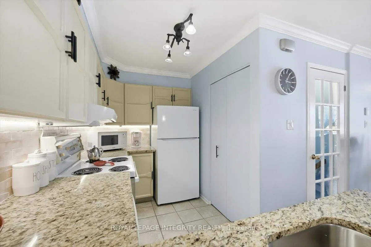 Photo 14 of Unit 100, 1835 Marsala Crescent, Ottawa, Fallingbrook/Pineridge — HOMEH