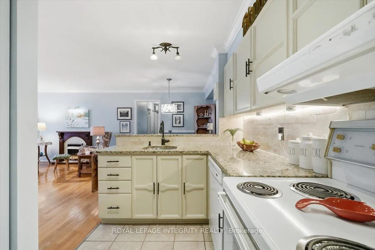 Photo 15 of Unit 100, 1835 Marsala Crescent, Ottawa, Fallingbrook/Pineridge — HOMEH