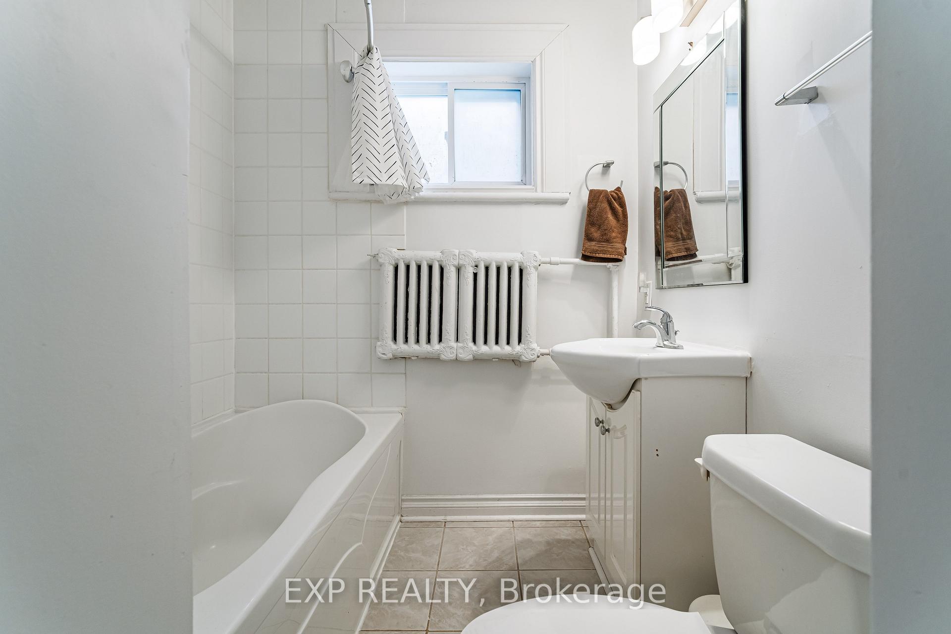 Photo 27 of 52 St Andrew Street, Ottawa, Lower Town/Byward Market — HOMEH