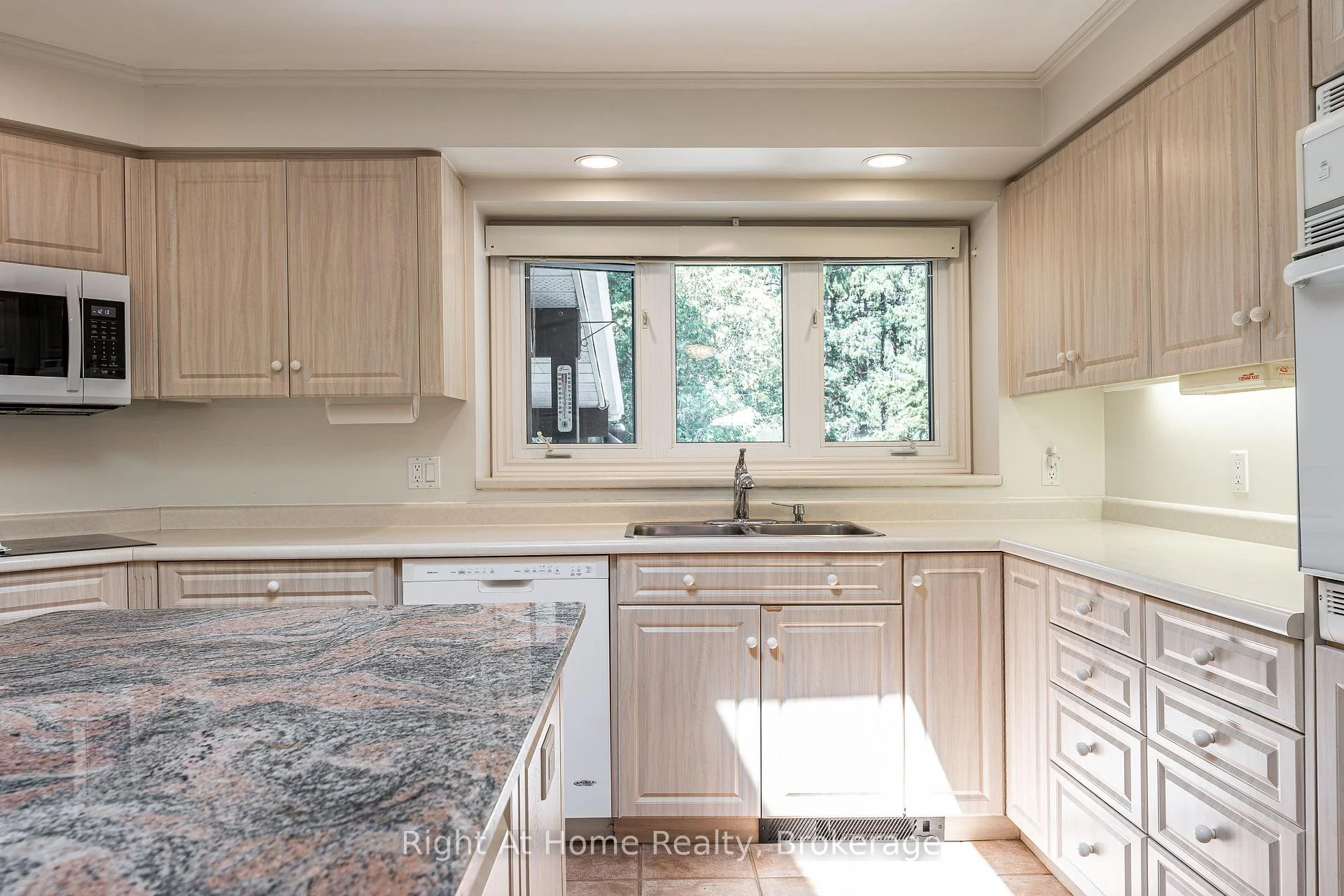 Photo 30 of 2880 Forest Road, Perth East, South Easthope — HOMEH