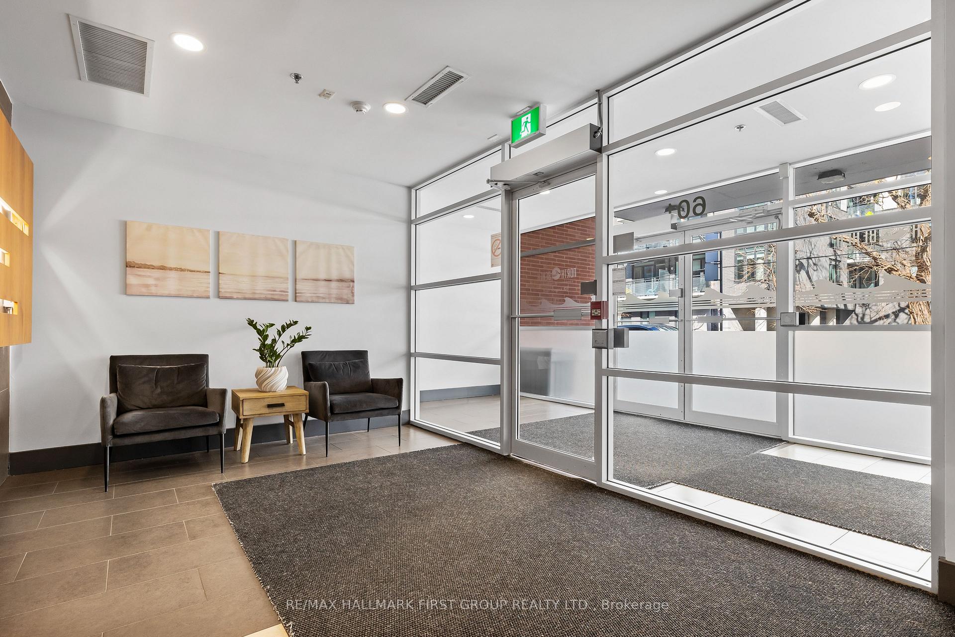Photo 4 of Unit 214, 601 Kingston Road, Toronto, The Beaches — HOMEH