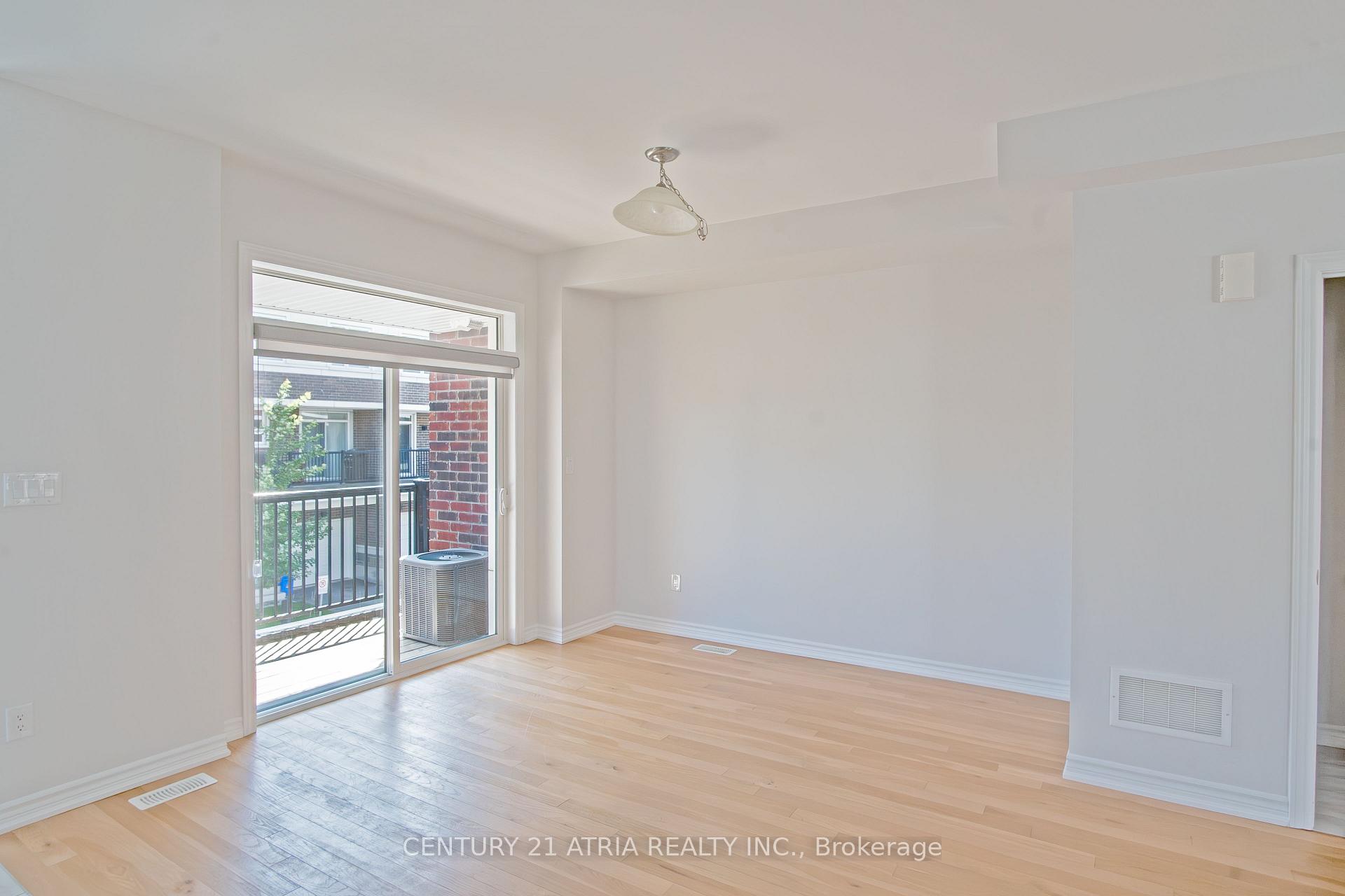 Photo 5 of 18 Imperial College Lane, Markham, Wismer — HOMEH