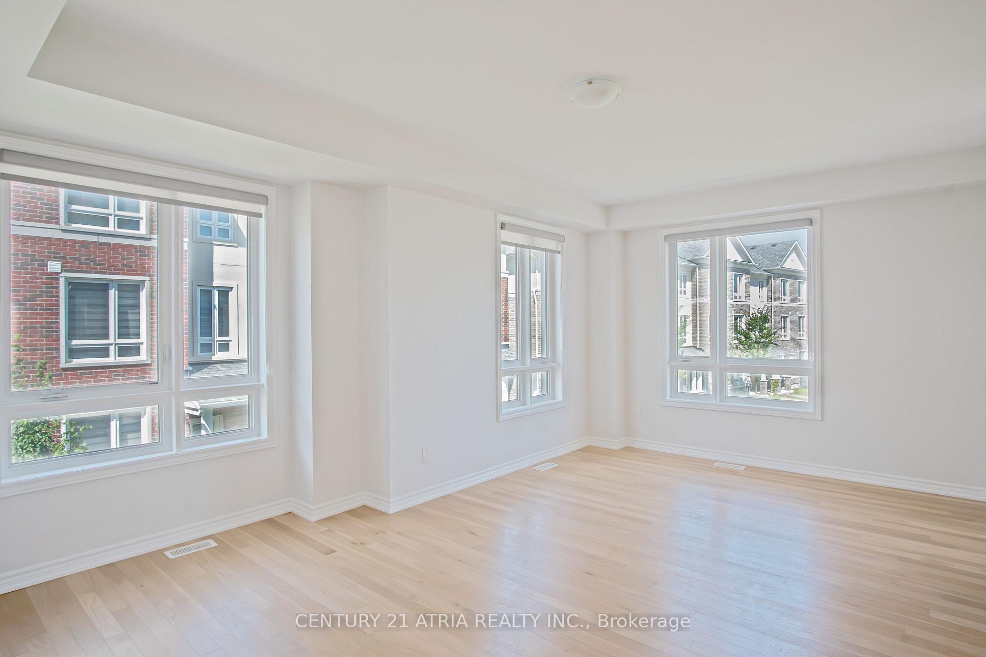 Photo 8 of 18 Imperial College Lane, Markham, Wismer — HOMEH