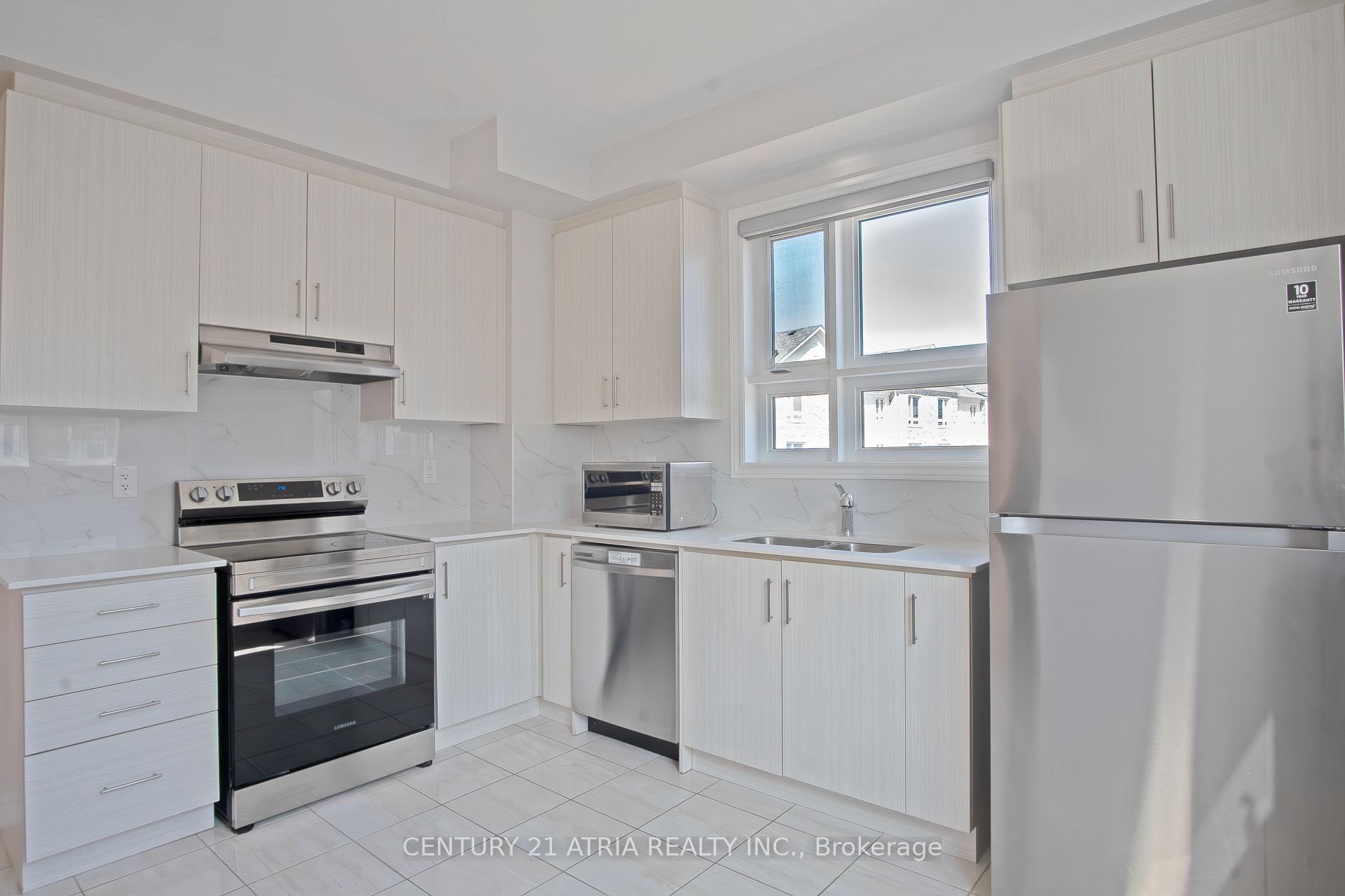 Photo 12 of 18 Imperial College Lane, Markham, Wismer — HOMEH