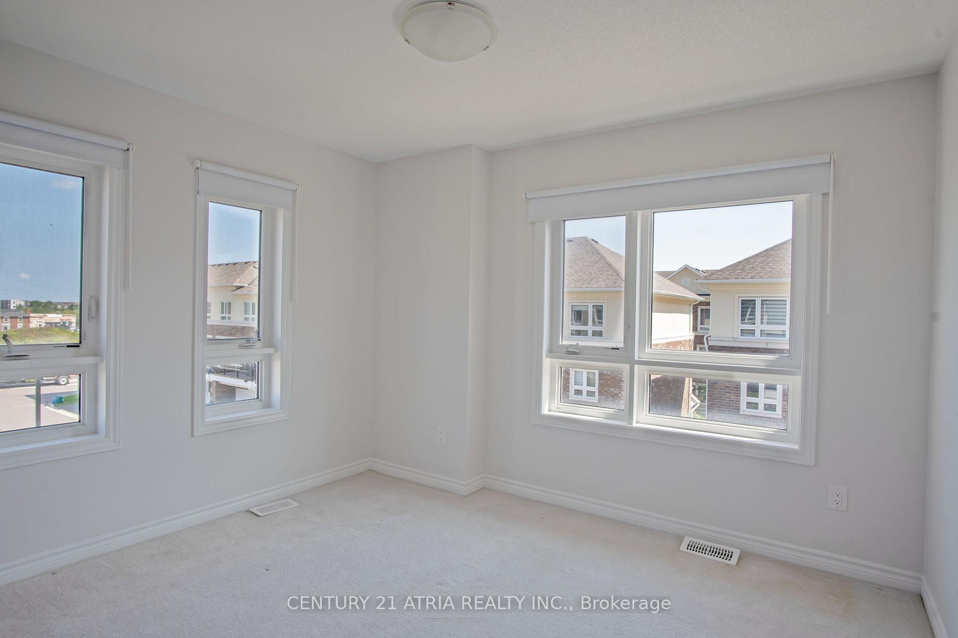 Photo 17 of 18 Imperial College Lane, Markham, Wismer — HOMEH
