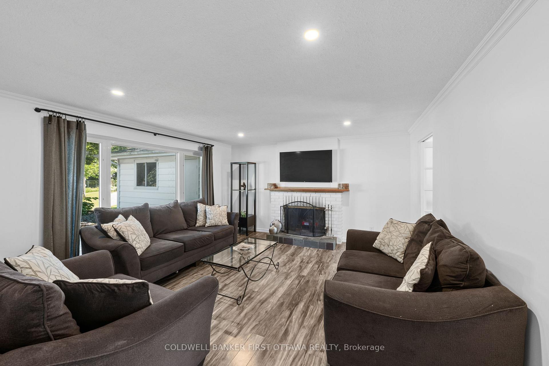 Photo 6 of 12 Bradgate Drive, Ottawa, Briargreen — HOMEH