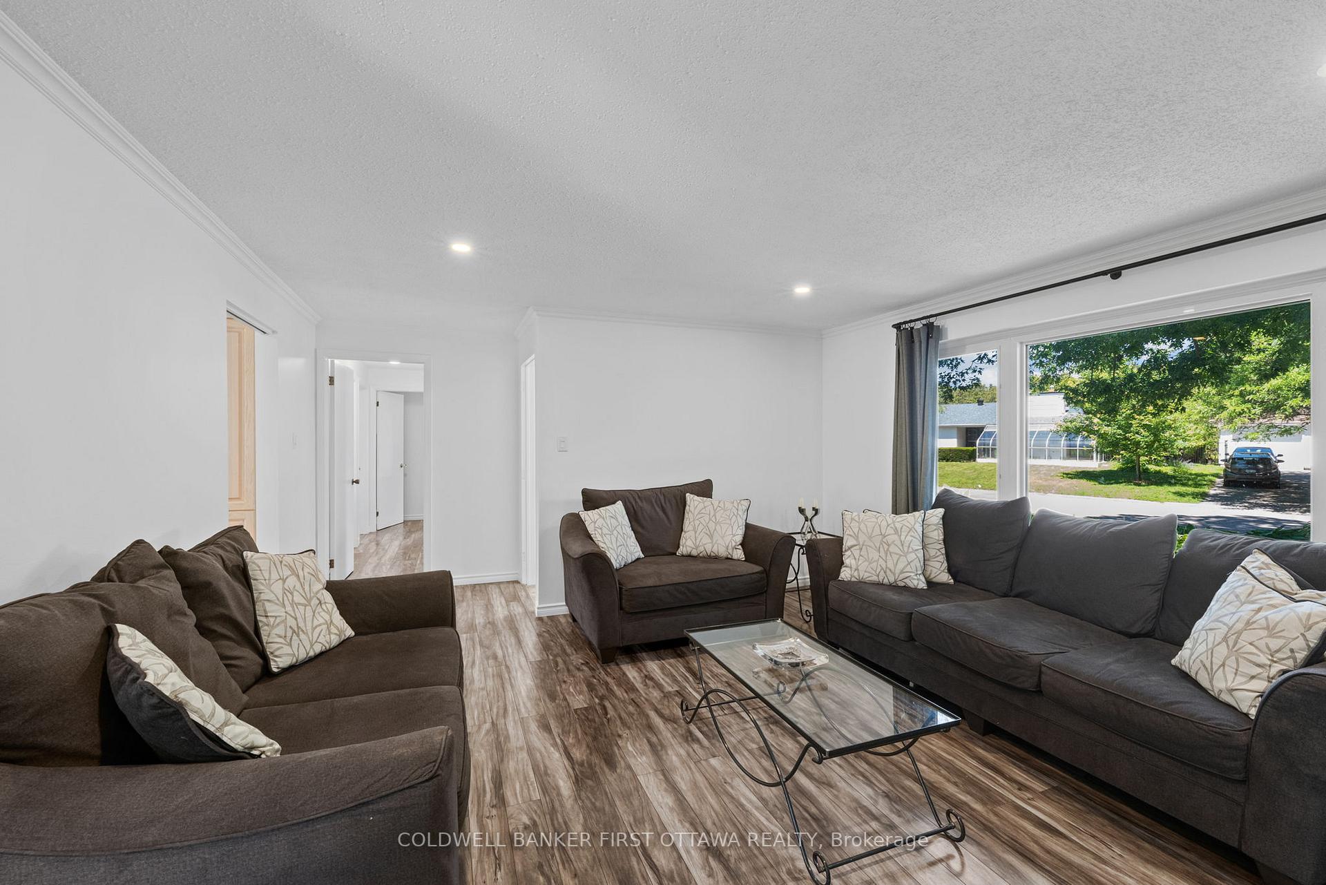 Photo 7 of 12 Bradgate Drive, Ottawa, Briargreen — HOMEH