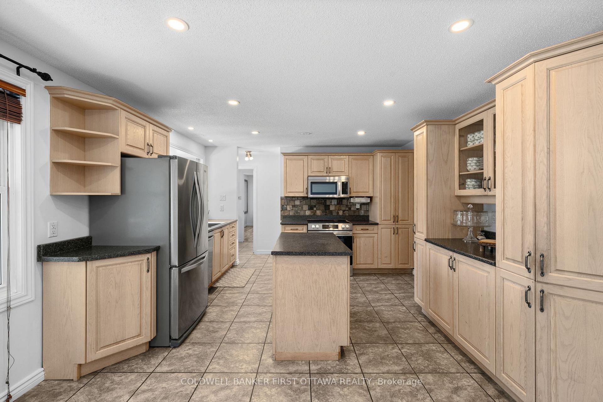 Photo 12 of 12 Bradgate Drive, Ottawa, Briargreen — HOMEH