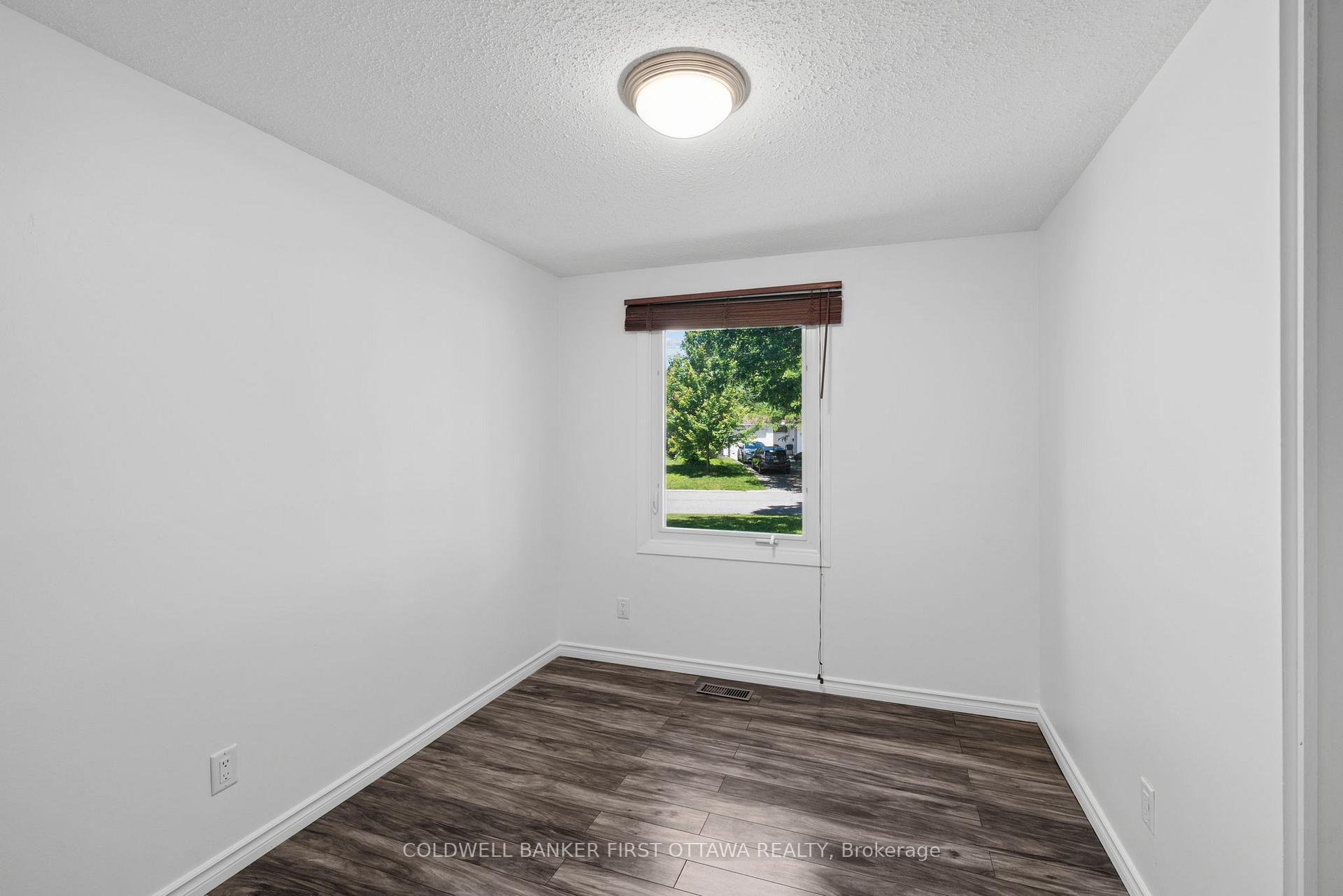 Photo 24 of 12 Bradgate Drive, Ottawa, Briargreen — HOMEH