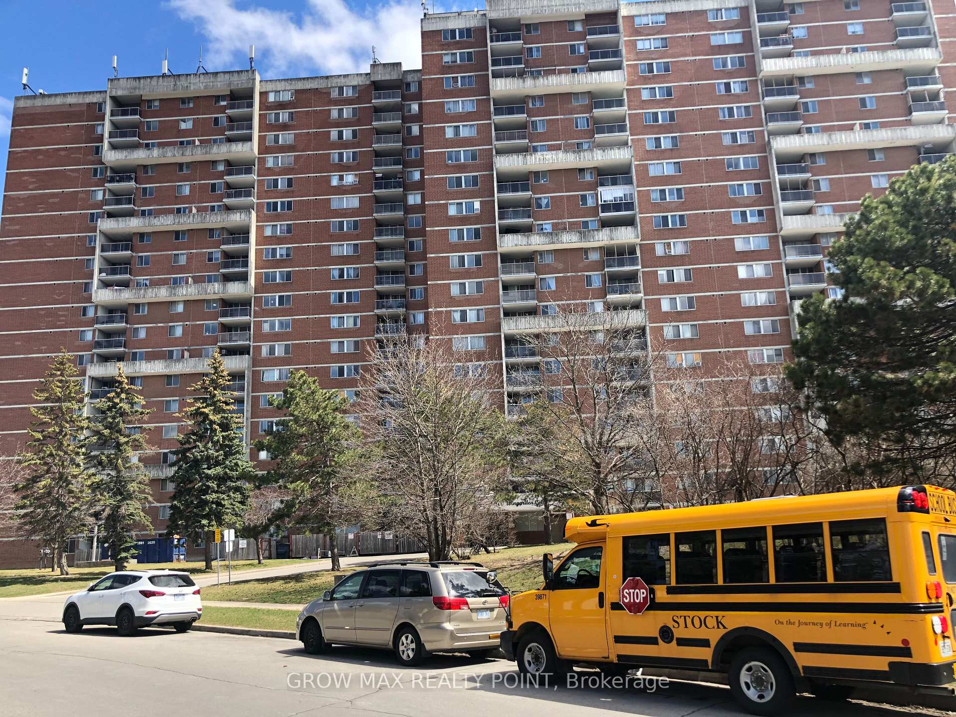 Front of Unit 1509, 100 Wingarden Court