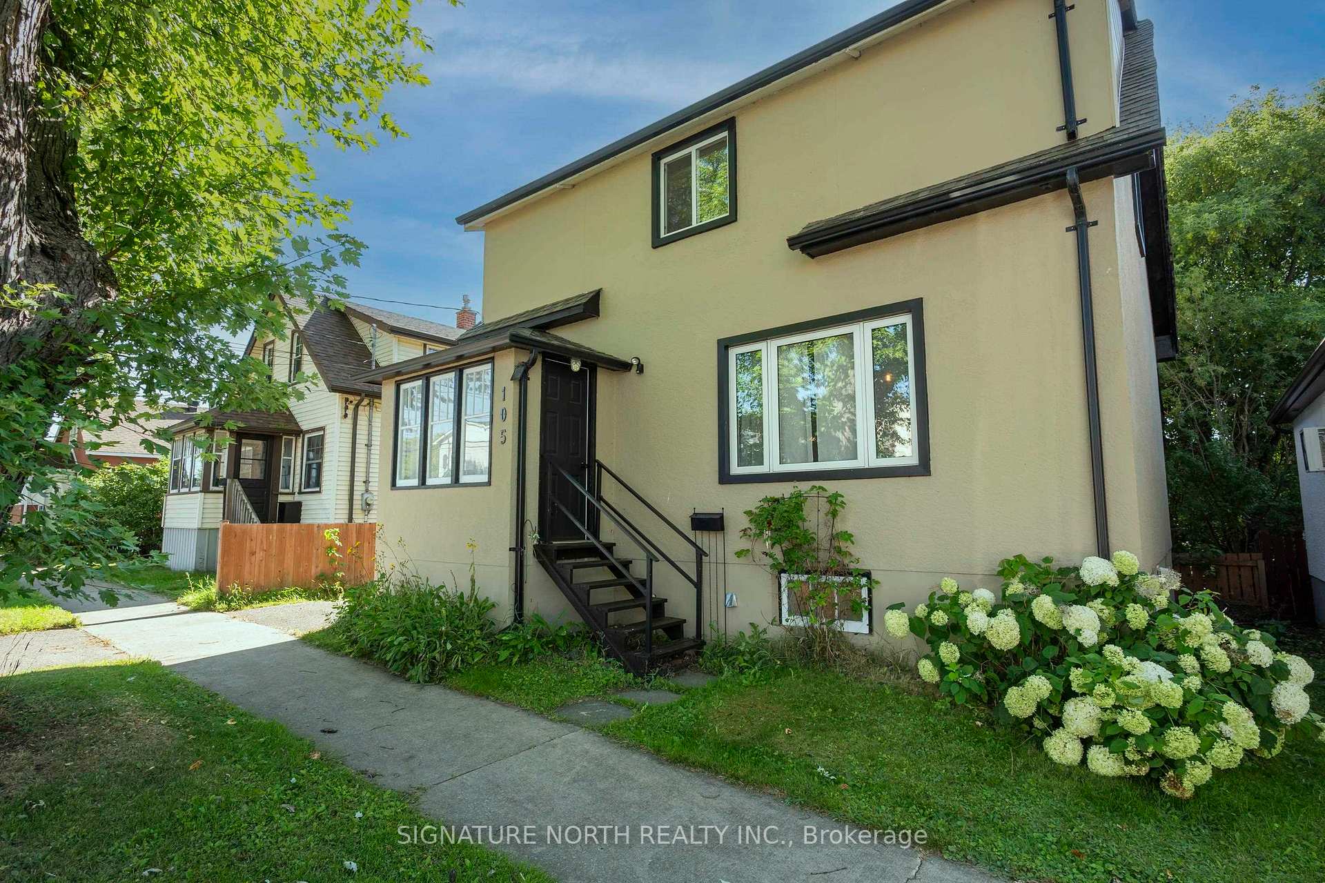 Photo 2 of 105 Machar Avenue, Thunder Bay, Court / Cumberland — HOMEH