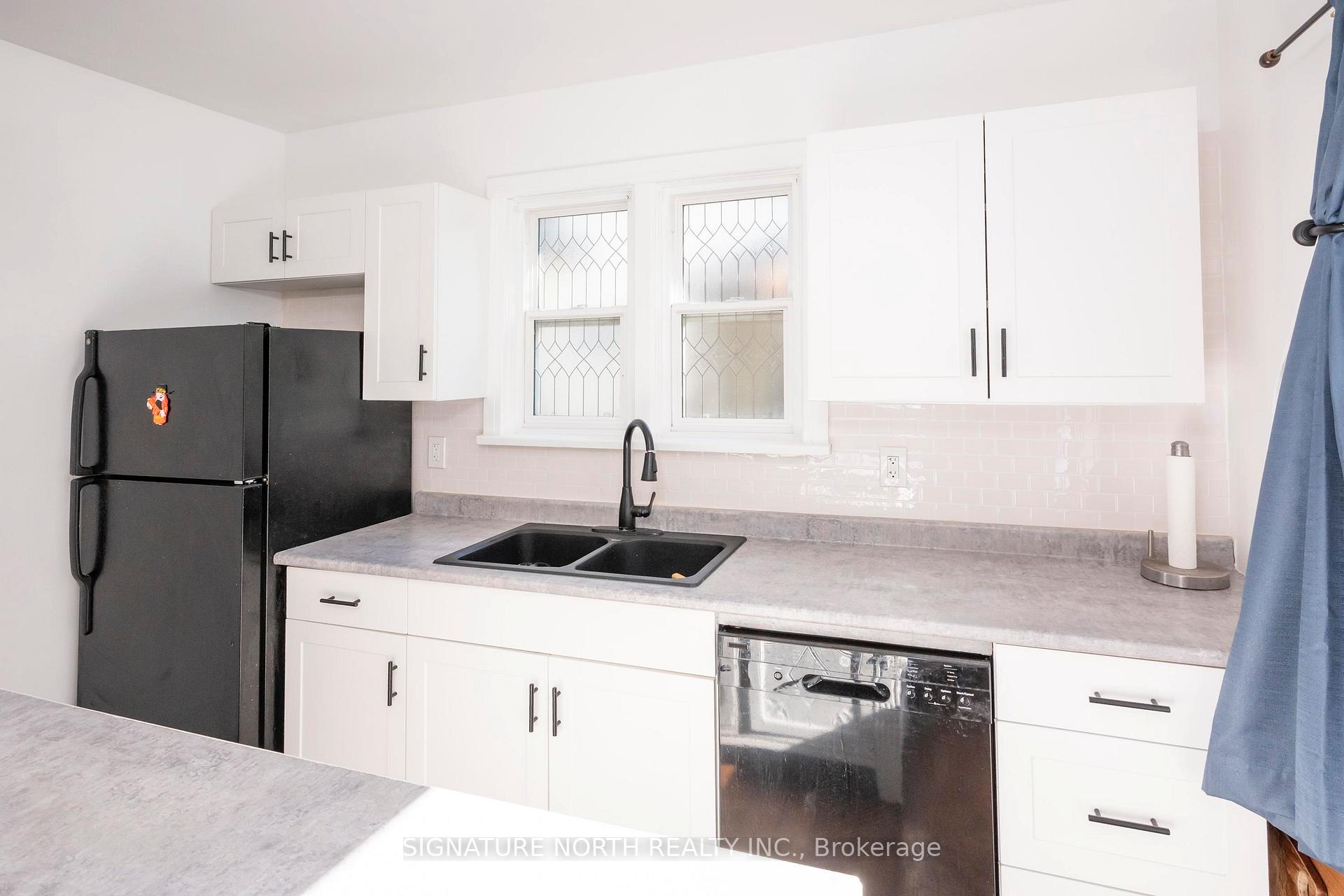 Photo 14 of 105 Machar Avenue, Thunder Bay, Court / Cumberland — HOMEH