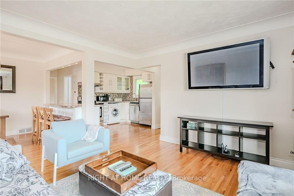 Photo 8 of Unit B, 1385 Olga Drive, Burlington, Brant — HOMEH