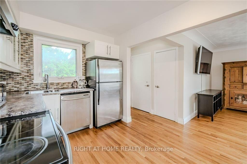 Photo 13 of Unit B, 1385 Olga Drive, Burlington, Brant — HOMEH