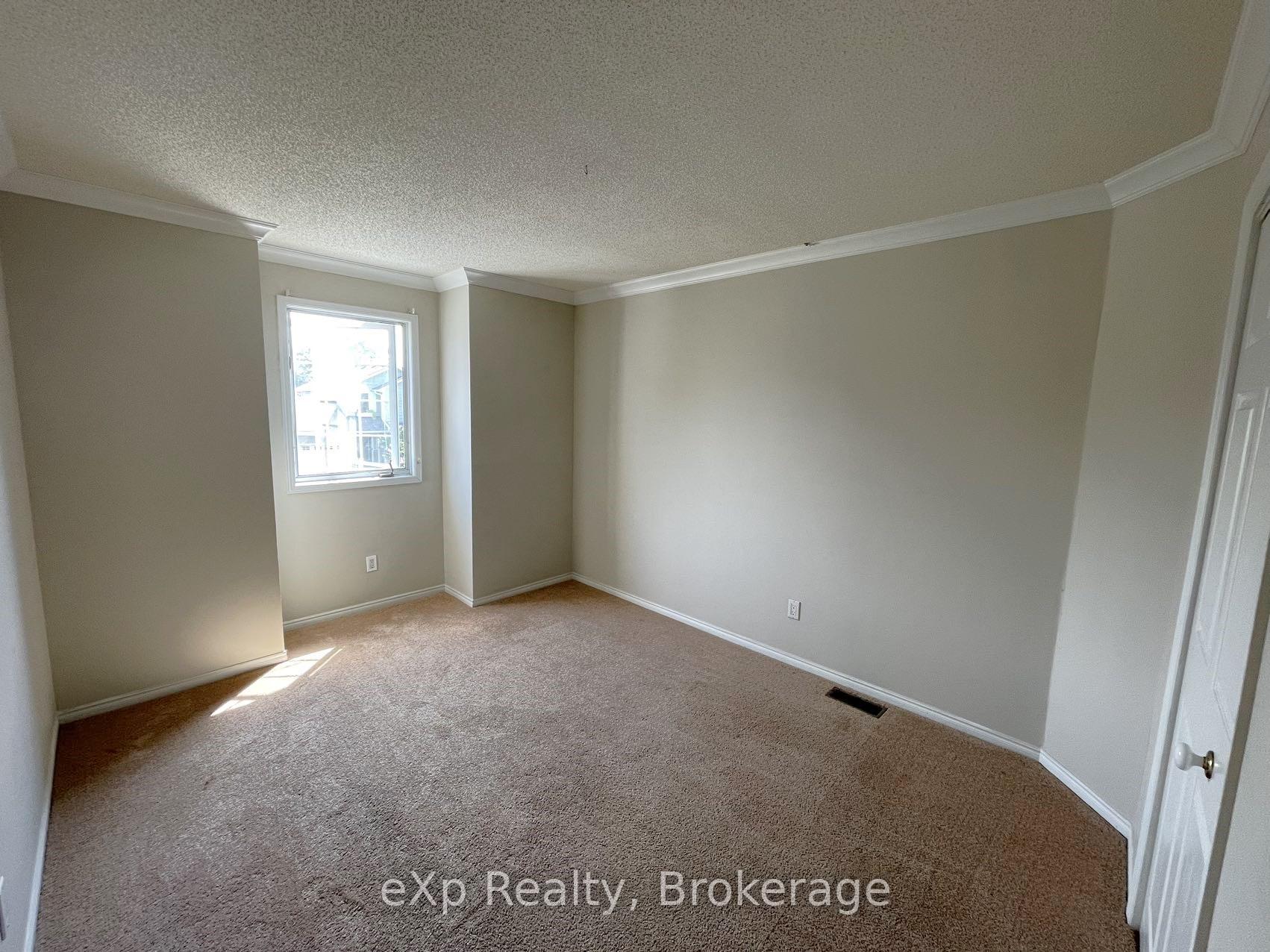 Photo 19 of 12 Sherwood Crescent, Belleville, Belleville Ward — HOMEH