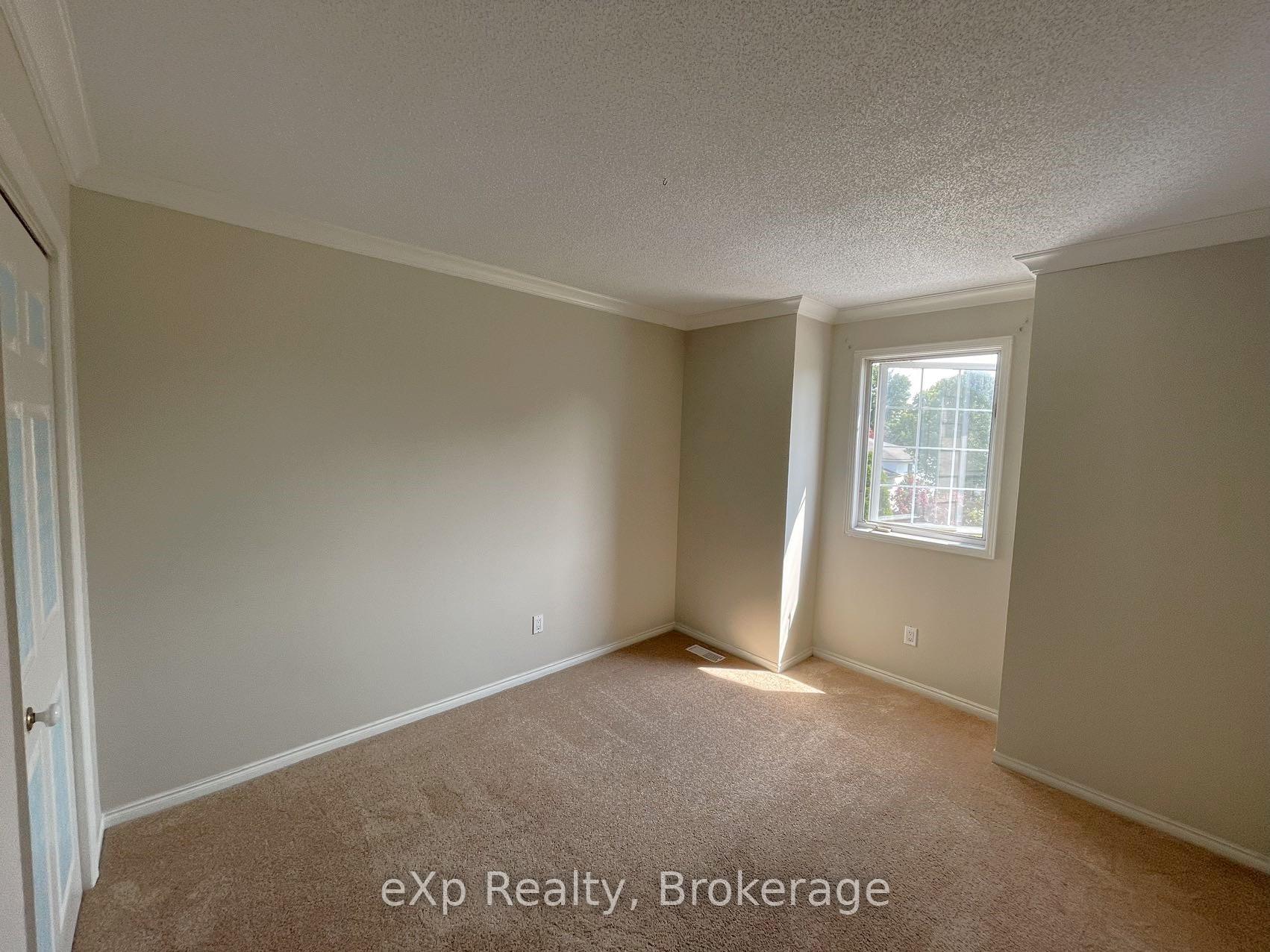Photo 22 of 12 Sherwood Crescent, Belleville, Belleville Ward — HOMEH