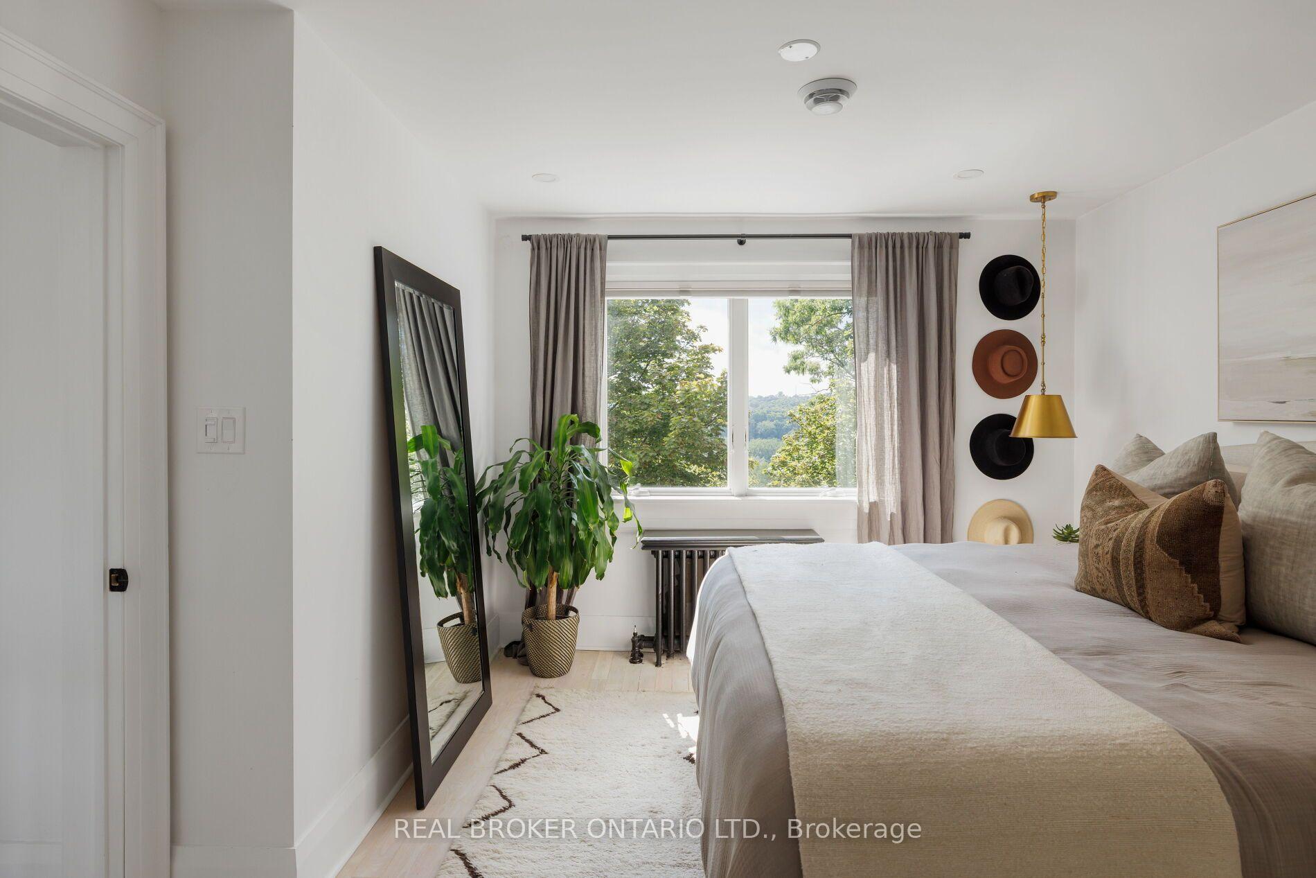 Photo 26 of 39 Beechwood Drive, Toronto, Broadview North — HOMEH
