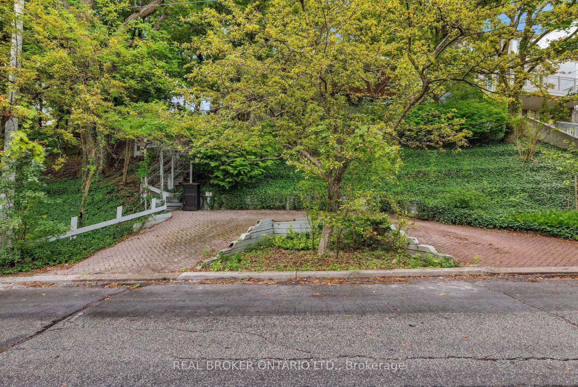 Photo 49 of 39 Beechwood Drive, Toronto, Broadview North — HOMEH