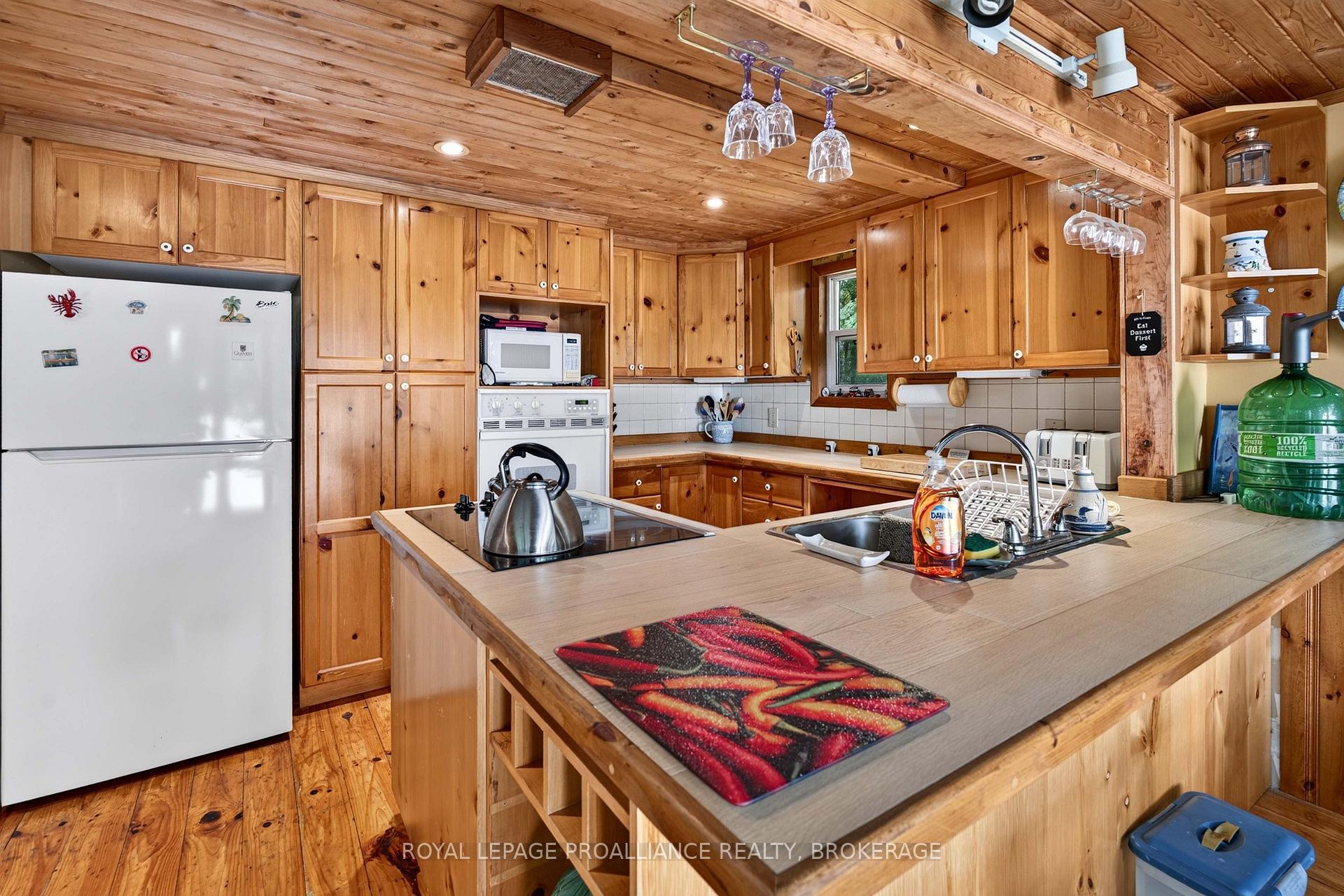 Photo 18 of 110 Maple Grove Crescent, Frontenac, Frontenac South — HOMEH