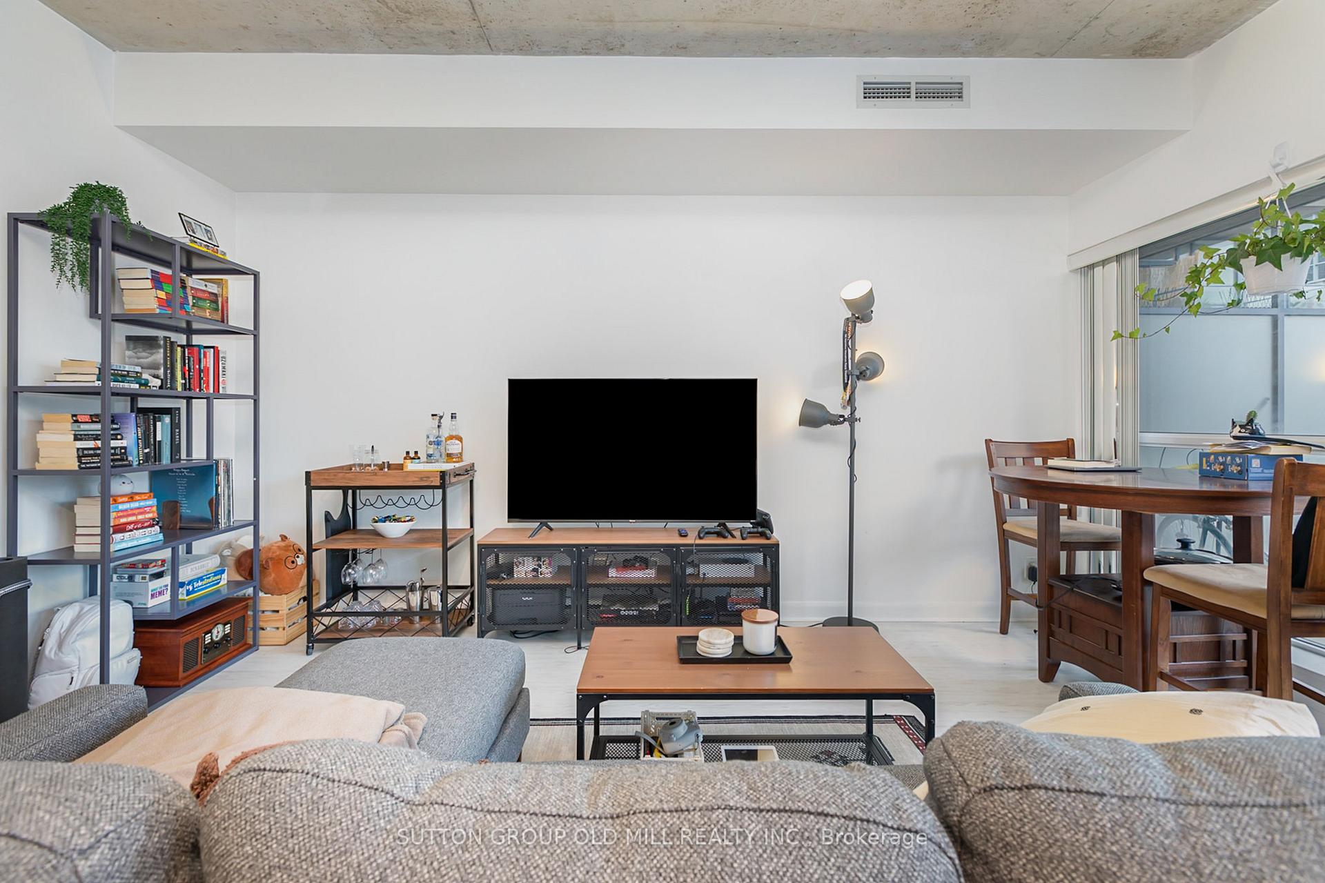 Photo 3 of Unit 704, 478 King Street W, Toronto, Waterfront Communities — HOMEH