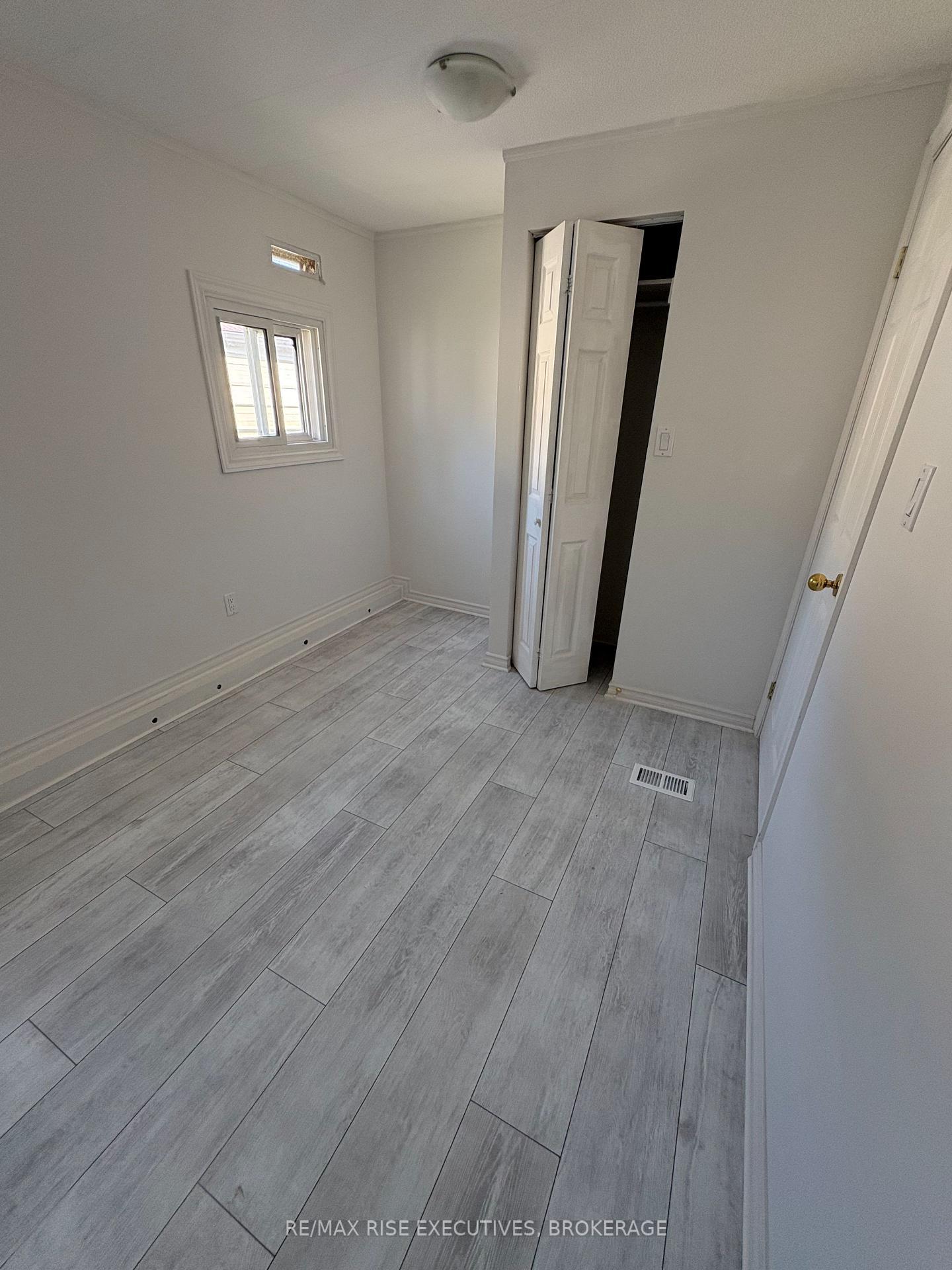 Photo 14 of 12 Wentworth Drive, Kingston, Rideau — HOMEH