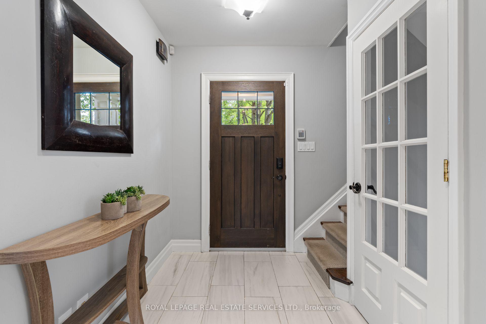 Photo 2 of 100 Dunedin Drive, Etobicoke, Kingsway South — HOMEH