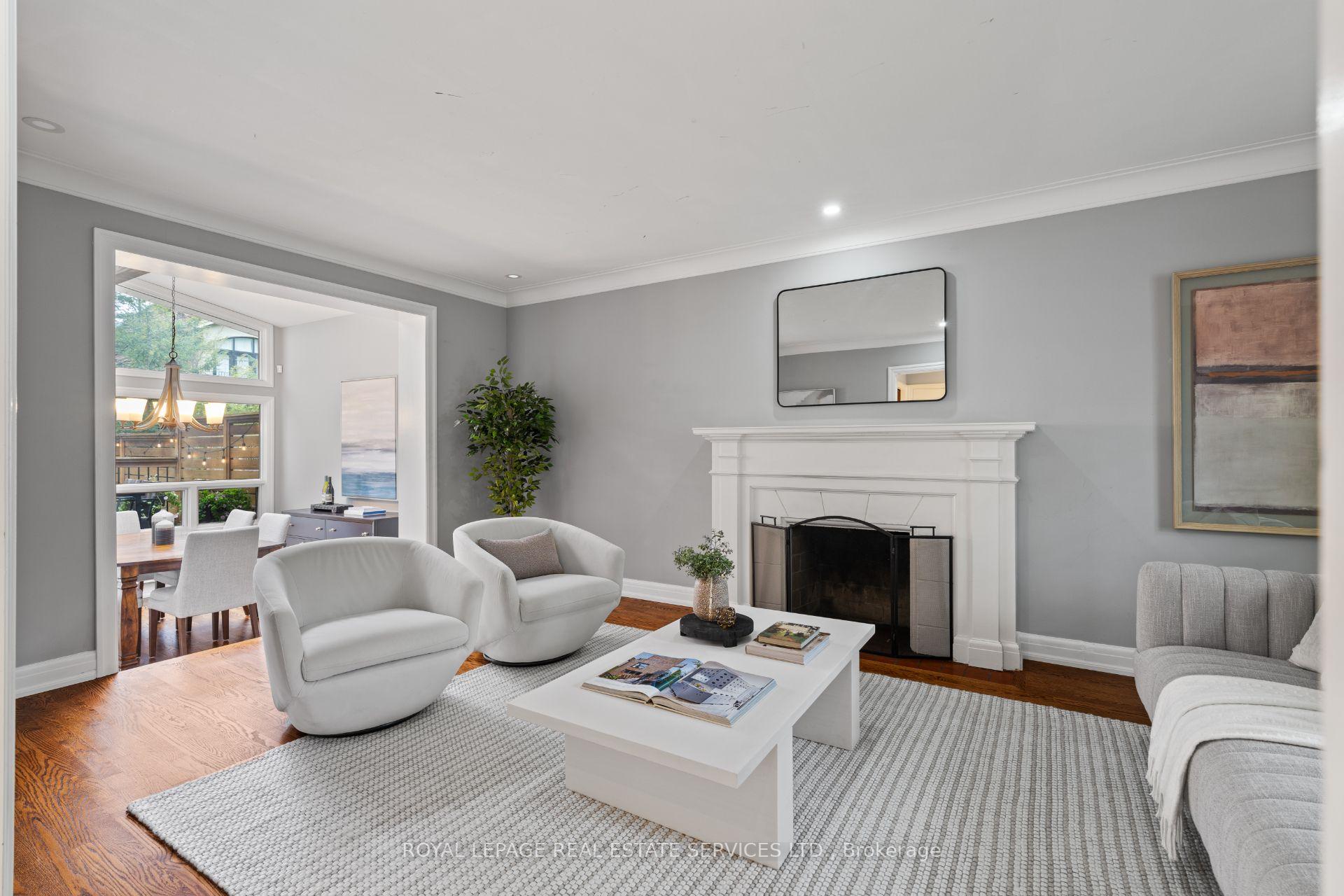 Photo 3 of 100 Dunedin Drive, Etobicoke, Kingsway South — HOMEH
