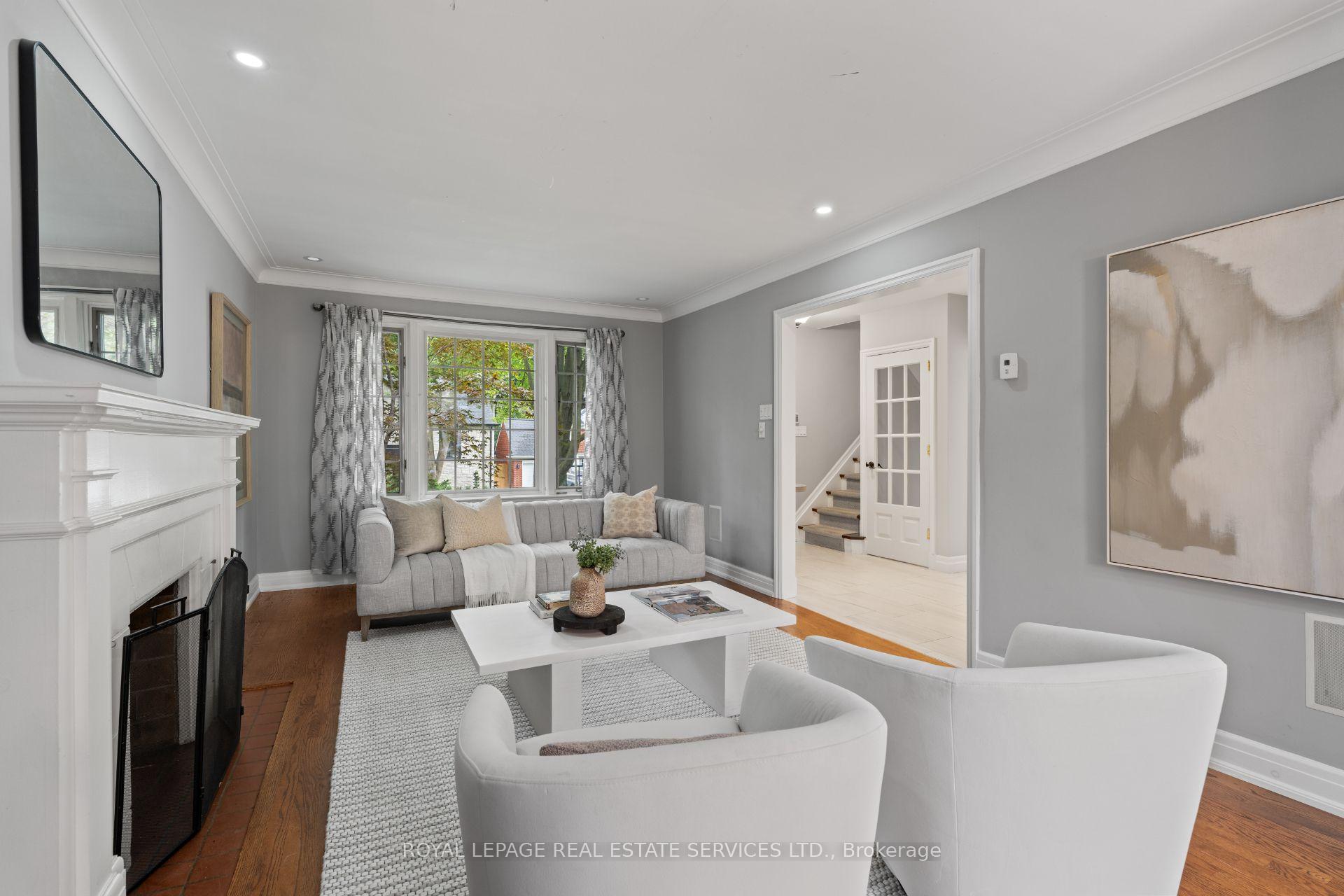 Photo 4 of 100 Dunedin Drive, Etobicoke, Kingsway South — HOMEH