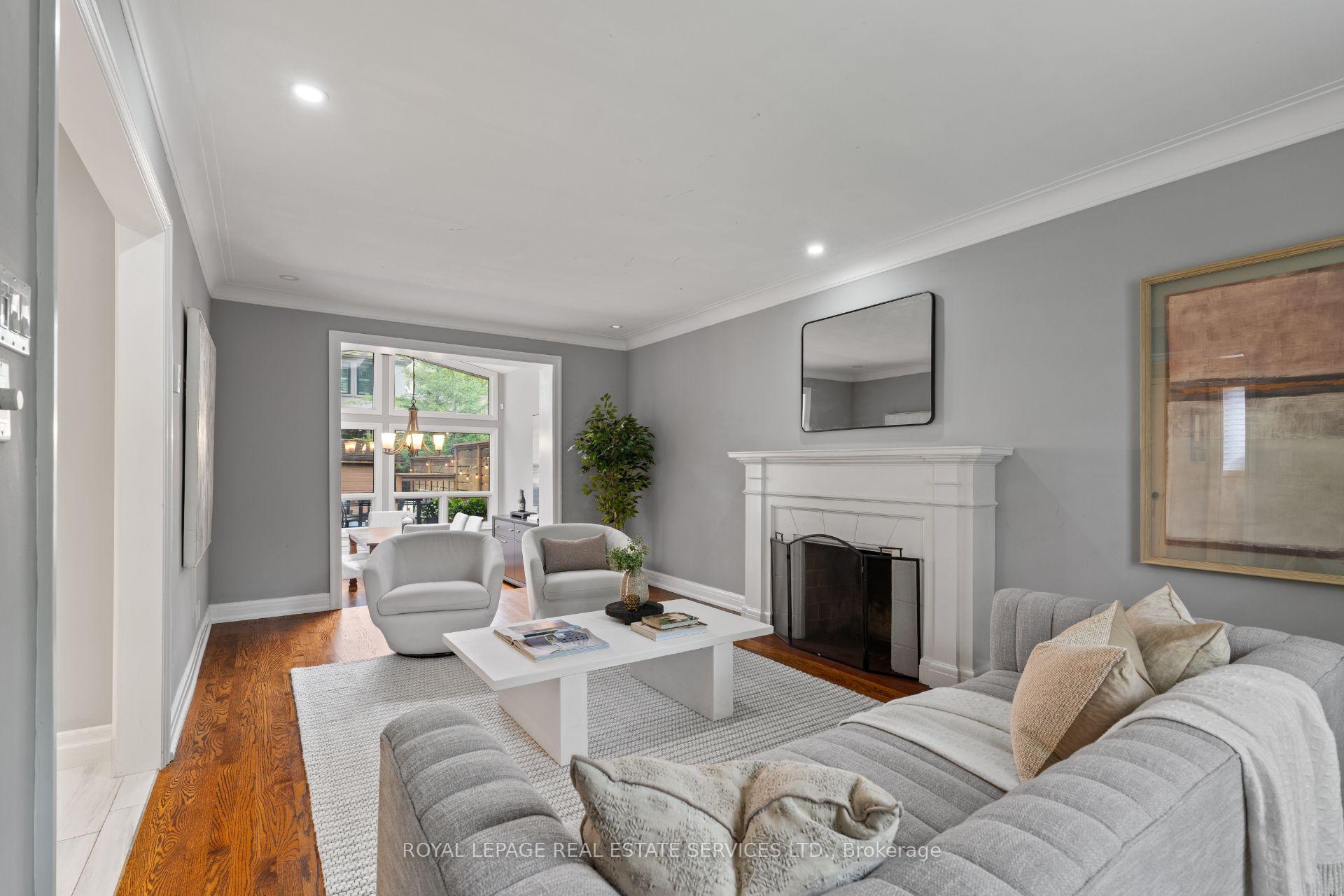 Photo 6 of 100 Dunedin Drive, Etobicoke, Kingsway South — HOMEH
