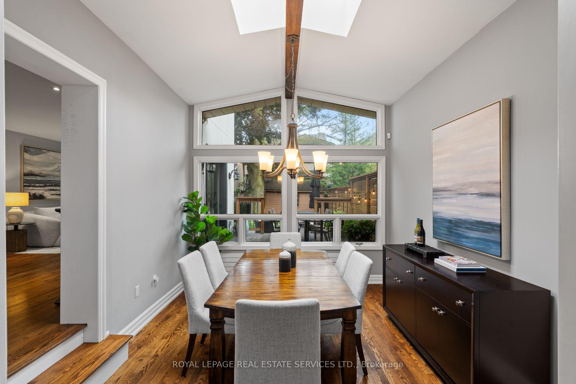 Photo 7 of 100 Dunedin Drive, Etobicoke, Kingsway South — HOMEH